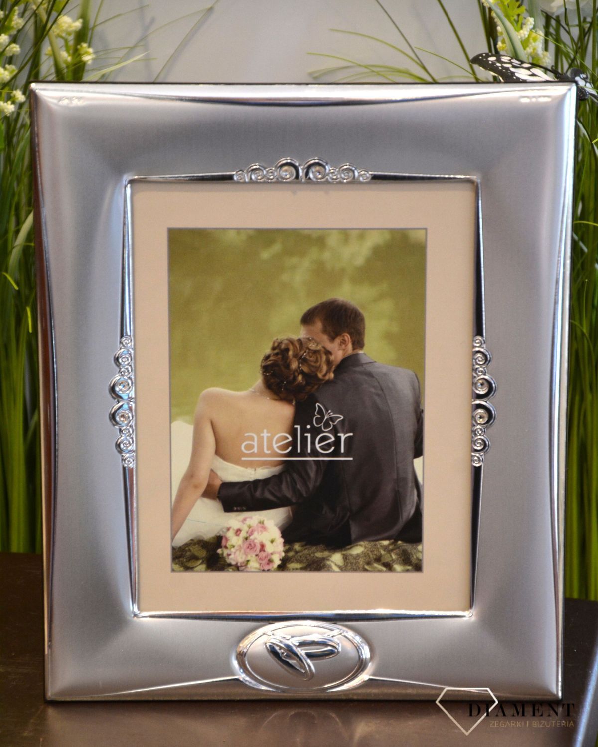 Elegancka ramka na zdjęcie ślubne z motywem obrączek.To wyjątkowy personalizowany prezent dla Młodej Pary na tak wyjątkową okazję jak ślub bądź rocznica (2).jpg