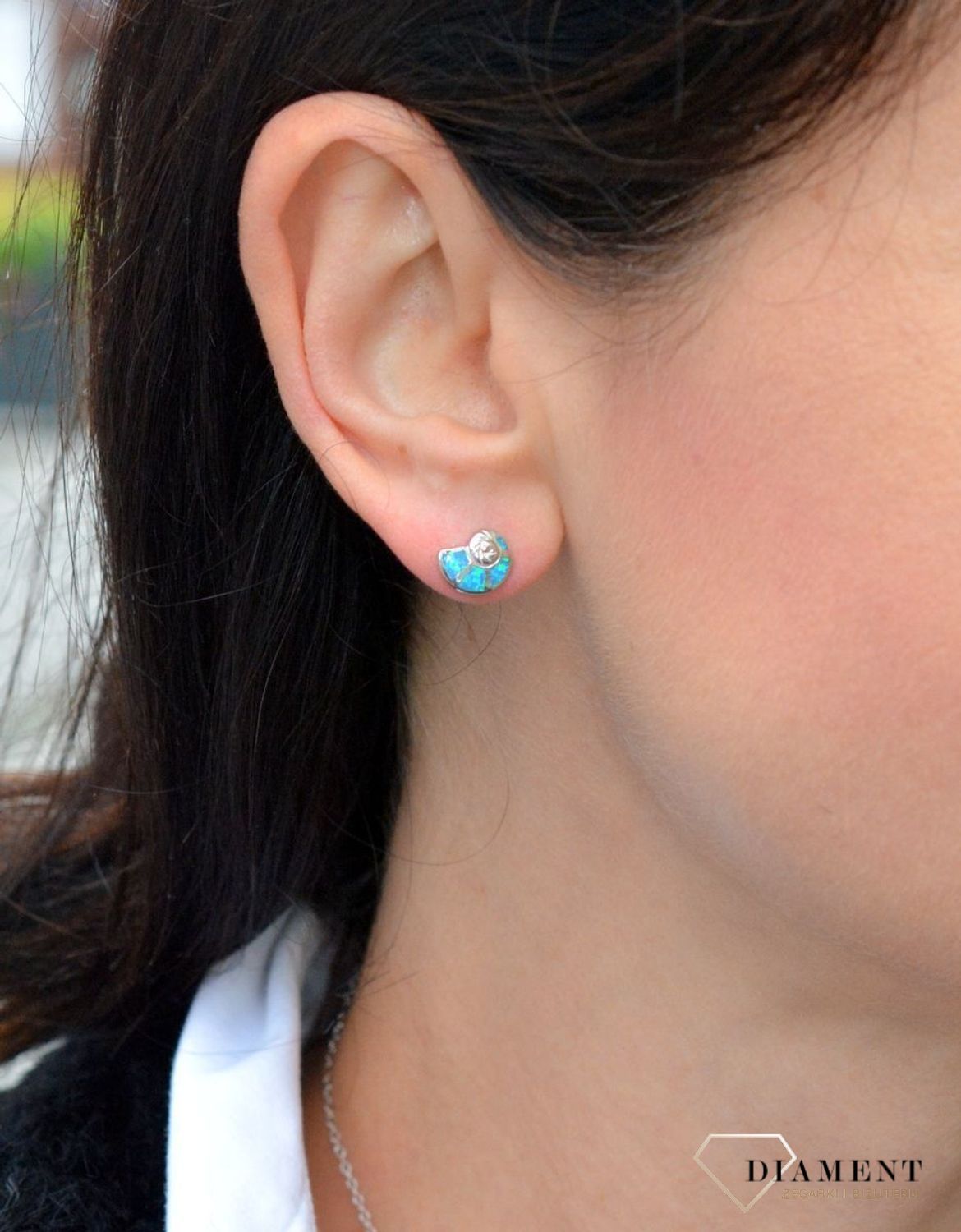 Srebrne kolczyki muszelka niebieski opal AE20401ERH.jpg