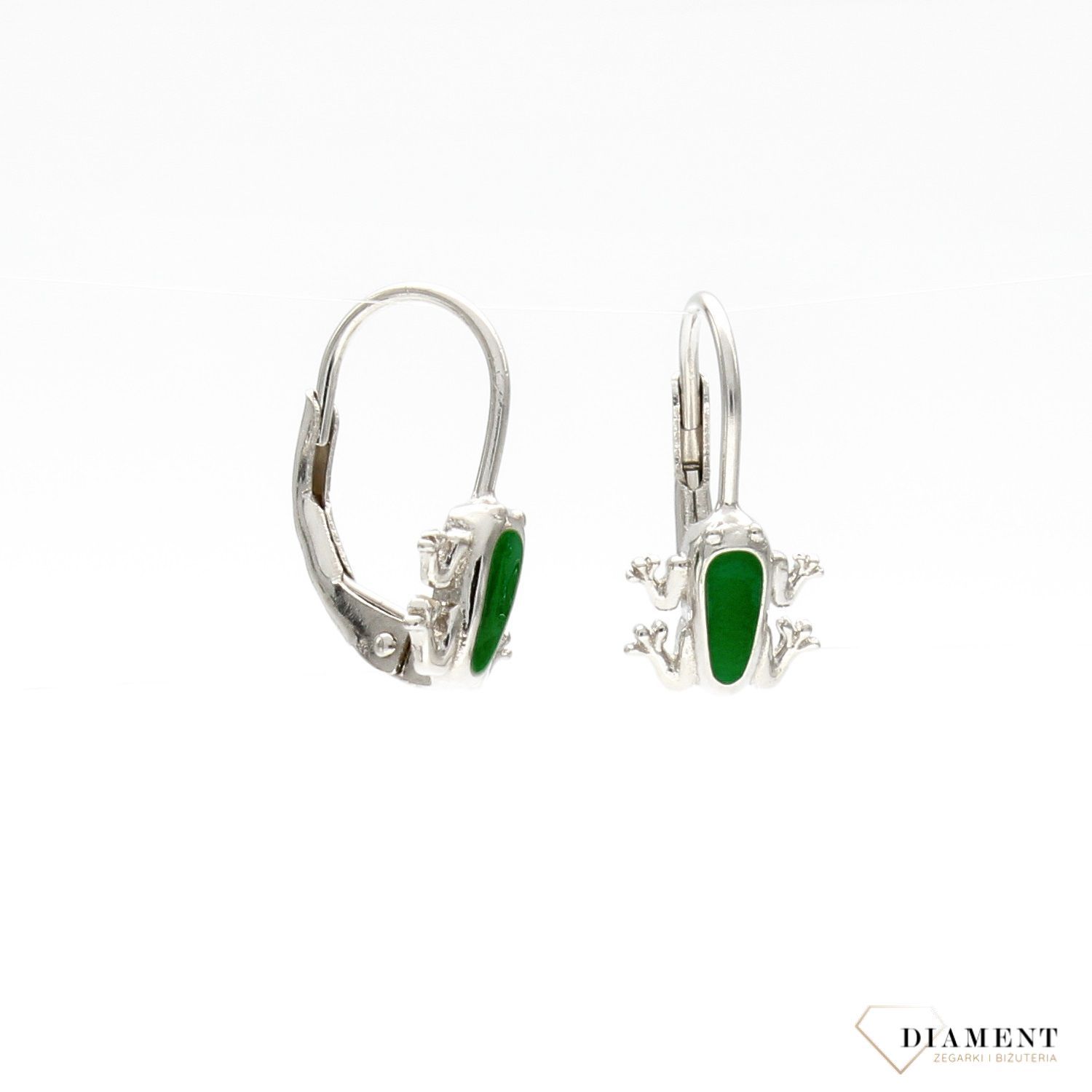 Kolczyki wiszące srebrne żabki z zieloną emalią rodowane. Żabka przynosi kasę, a więc jest to symbol zbliżających się pieniędzy. Idealne na prezent.1.jpg