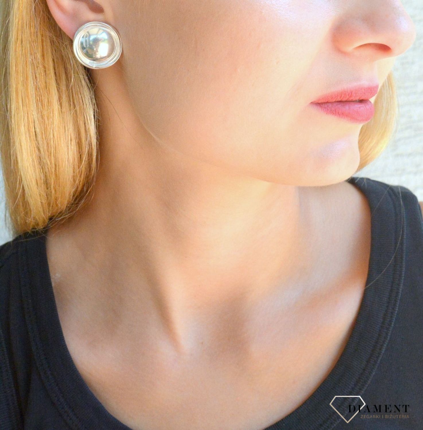 Srebrne klipsy damskie gładkie o okrągłym kształcie ALKLIPS001S. Srebrne klipsy damskie. Klipsy srebrne okrągłe. Klipsy damskie srebrne idealne na prezent..jpg