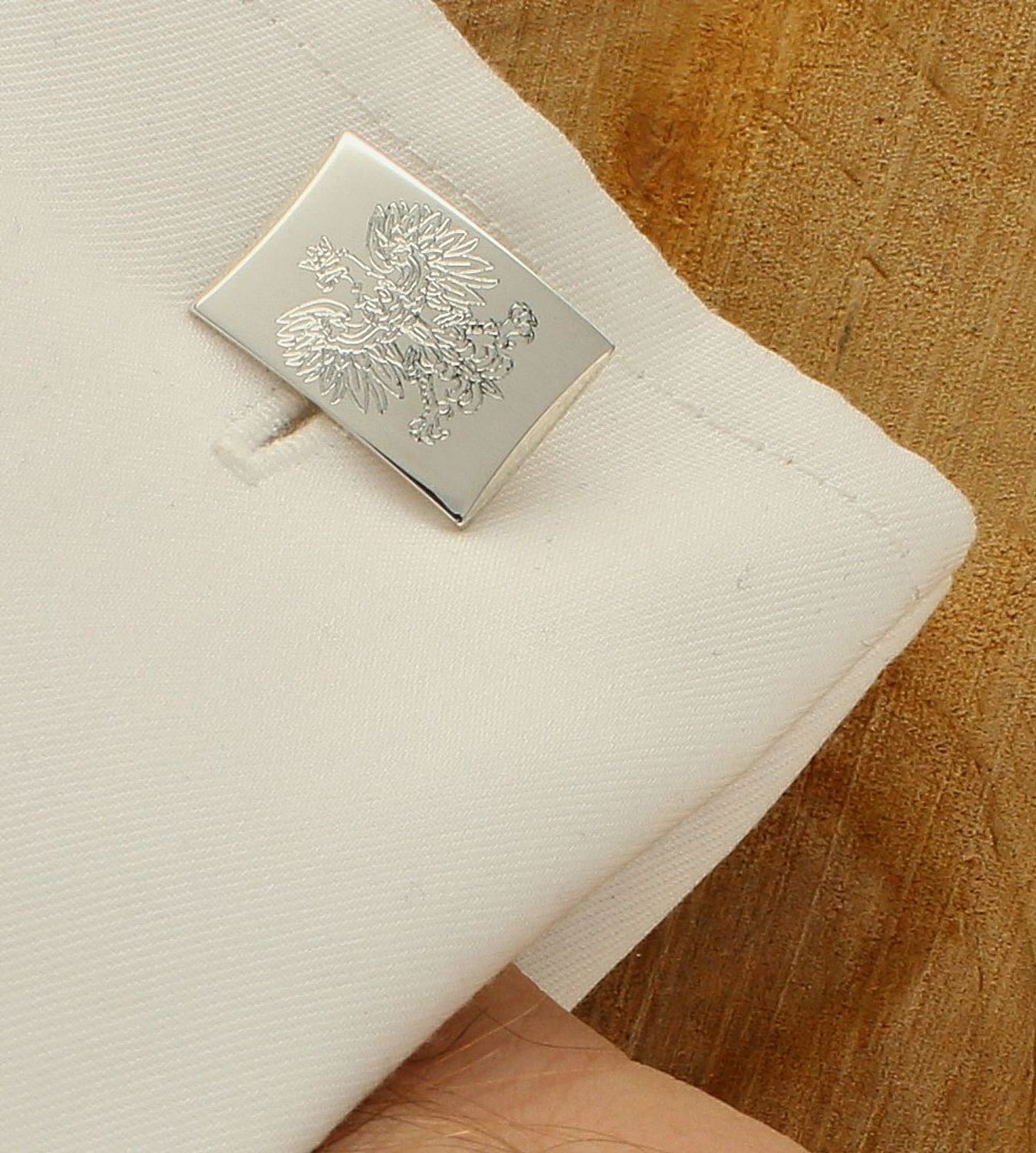 Spinki do mankietów srebrne Orzeł, Godło Polski ALKM0037. Spinki do garnituru. Spinki męski do mankietów. Spinki dla patrioty. Spinki z Godłem Polski. Spinki srebrne grawerowane. Spinki idealne na prezent dla mężczyzny..jpg