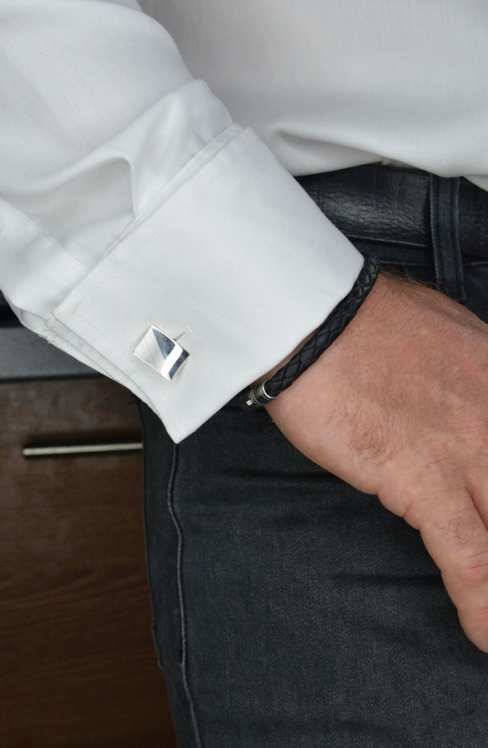 Spinki do mankietów srebrne eleganckie Grawer gratis ALKM0039. Spinki gładkie męskie. Spinki męskie do garnituru. Spinki męskie srebrne do mankietów. Spinki eleganckie do mankietów. Spinki grawerowane idealne na prezent dla m.jpg