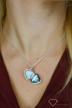 Zawieszka puzderko srebrne serce 'Mama' ALP223 w kształcie serca z napisem Mama. Zawieszka puzderko. Idealny prezent dla mamy. Prezent dla mamy.  (1).JPG