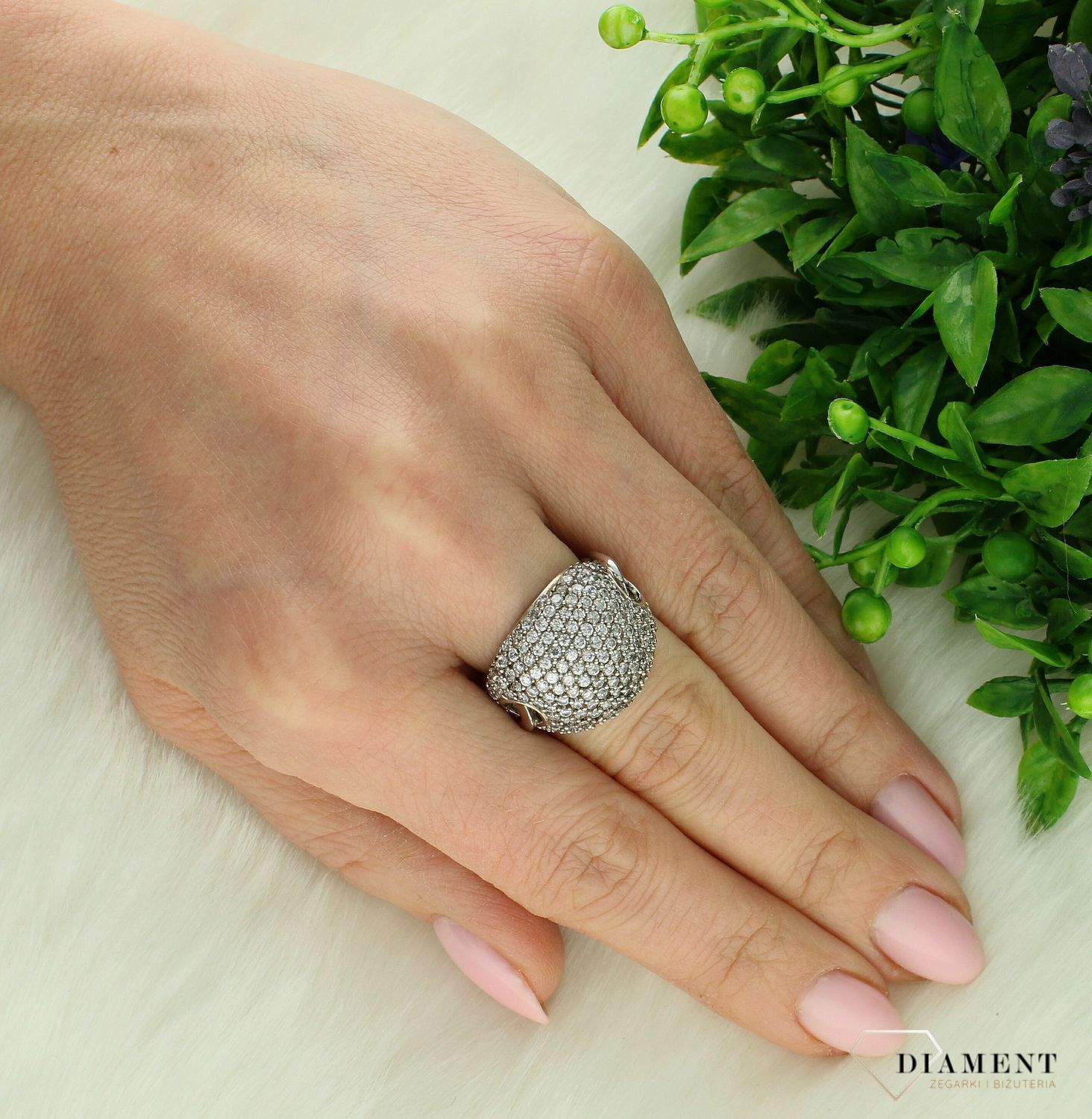 Srebrny pierścionek damski 925 z cyrkoniami AP01-2140 (3).jpg