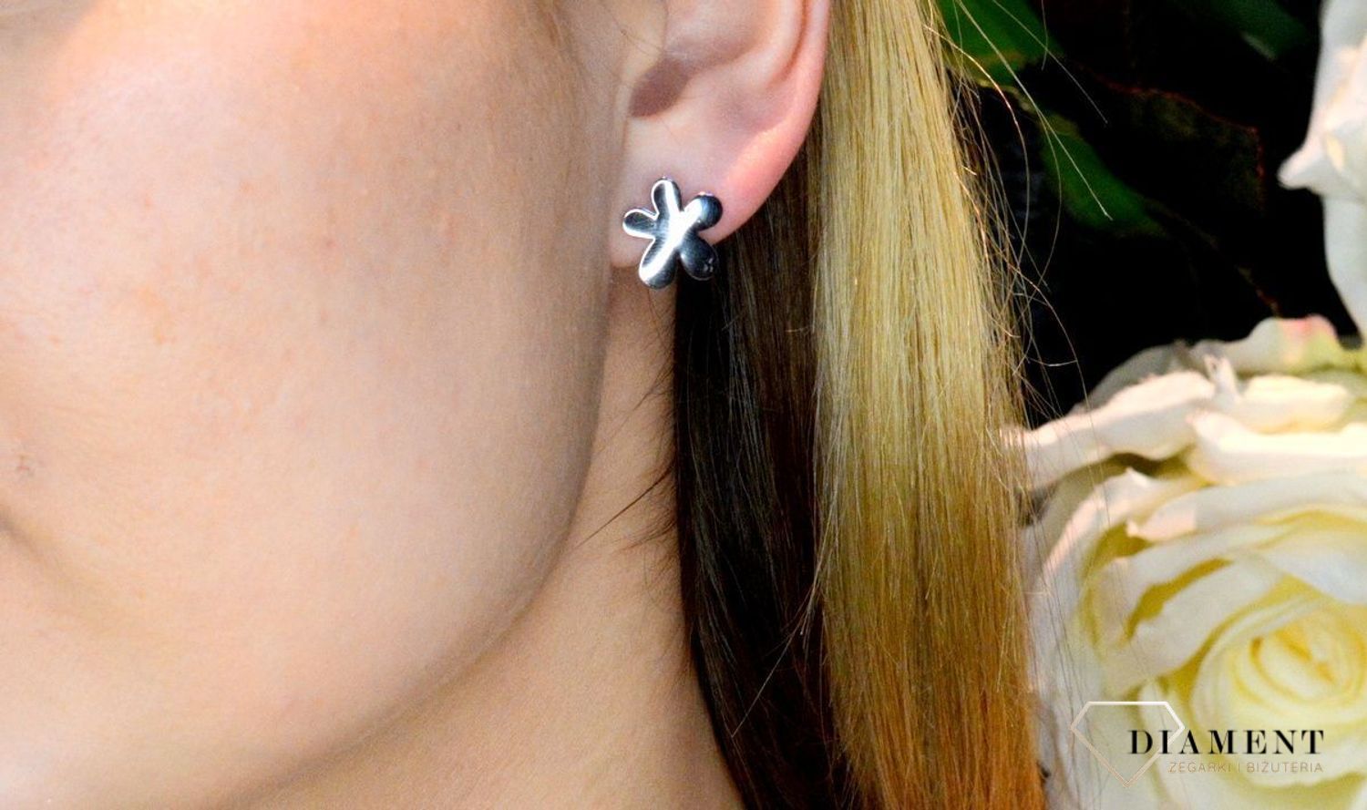 Srebrne kolczyki gładkie kwiatki AP012-0493.jpg