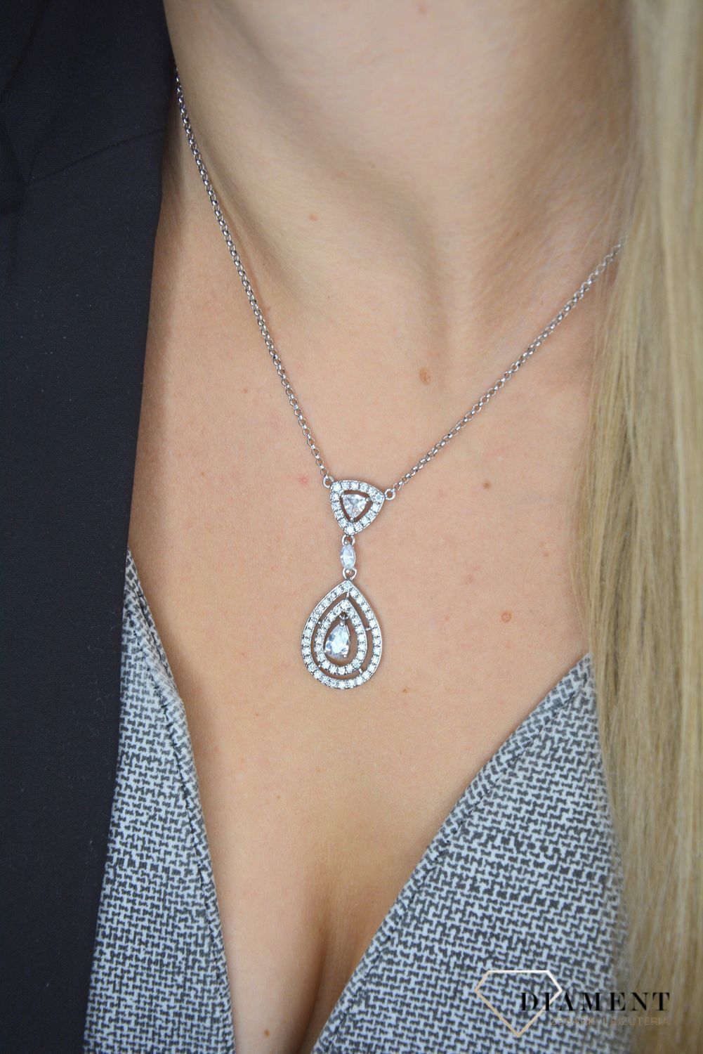 Srebrny naszyjnik Apart z ozdobną zawieszką ozdobiony cyrkonią AP012-0611.jpg