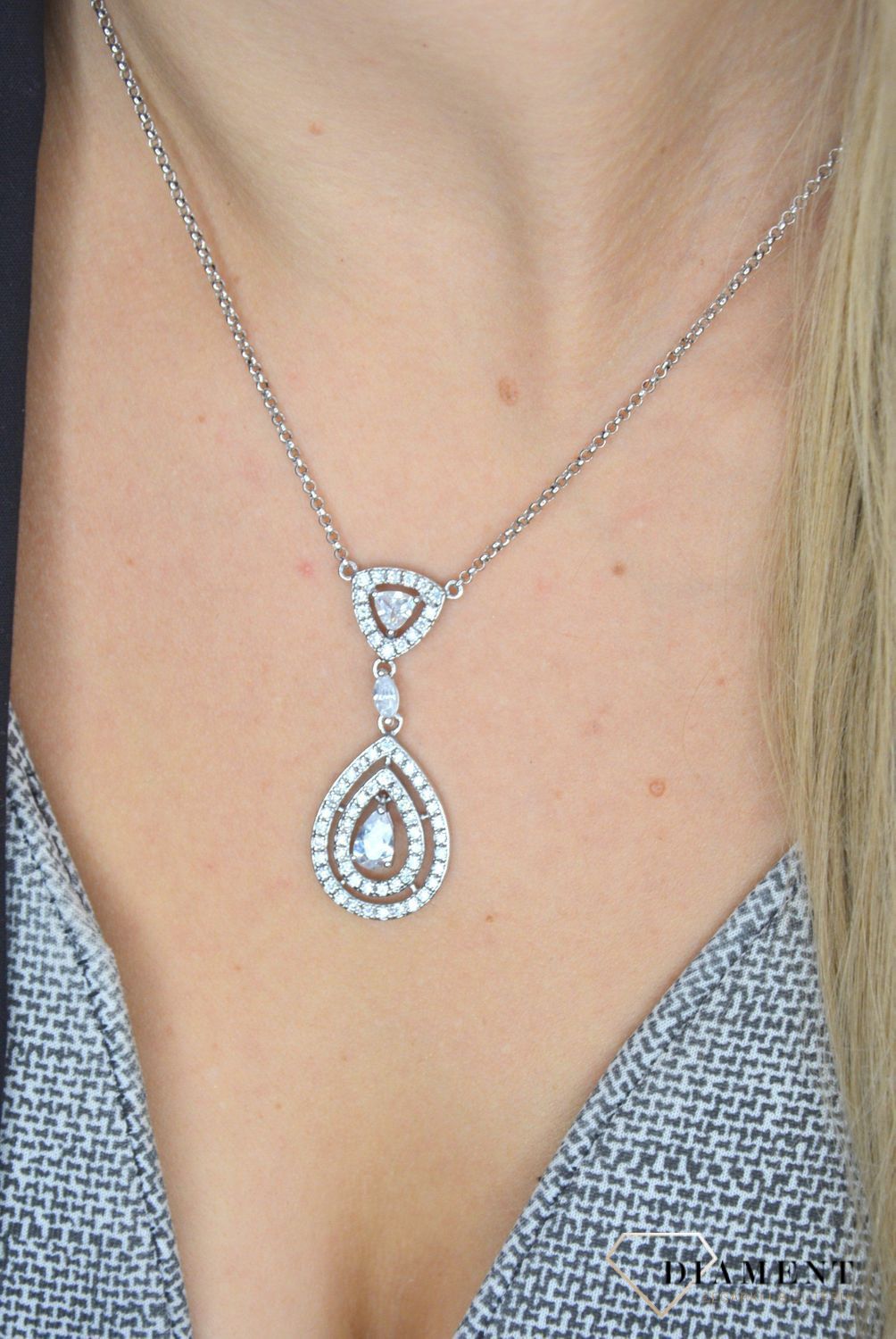 Srebrny naszyjnik Apart z ozdobną zawieszką ozdobiony cyrkonią AP012-0611.jpg