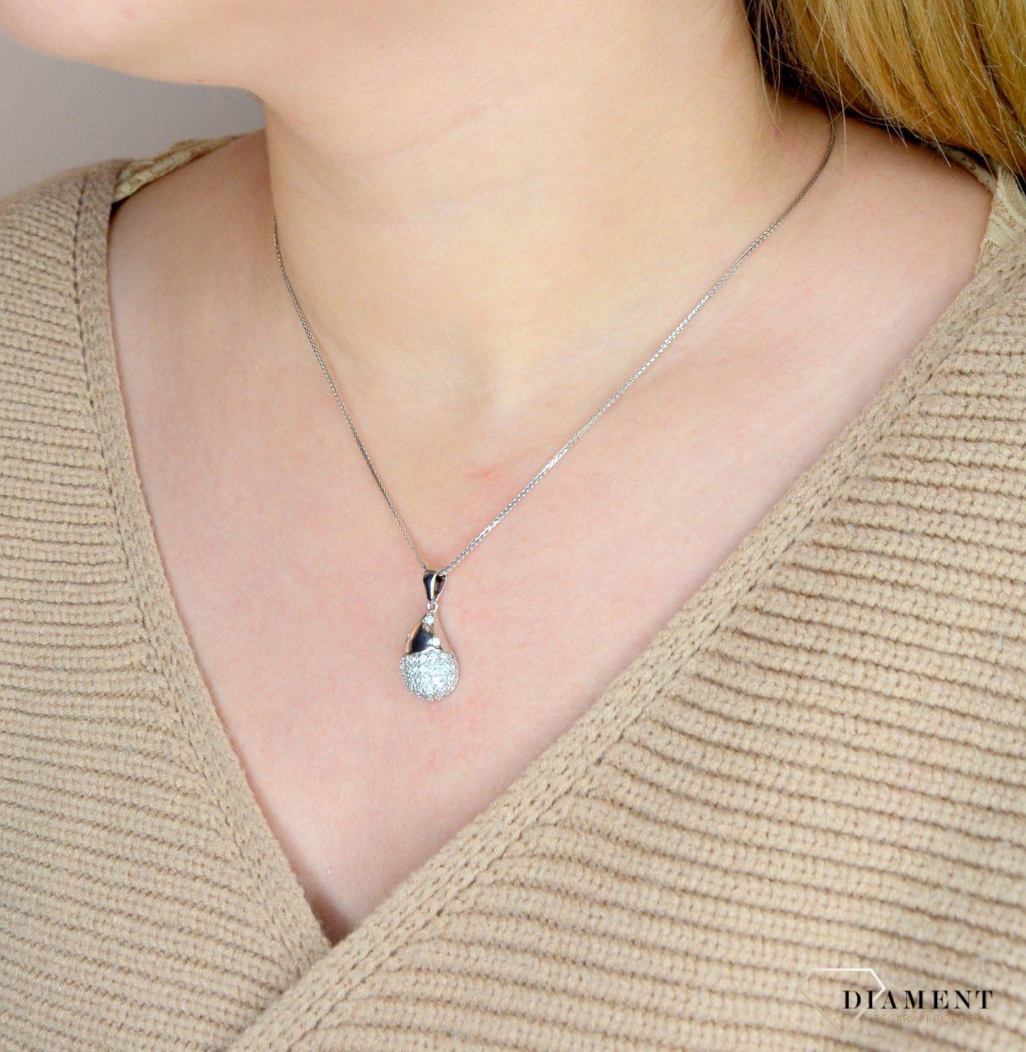 Srebrna zawieszka 925 cyrkonia AP012-1856.jpg