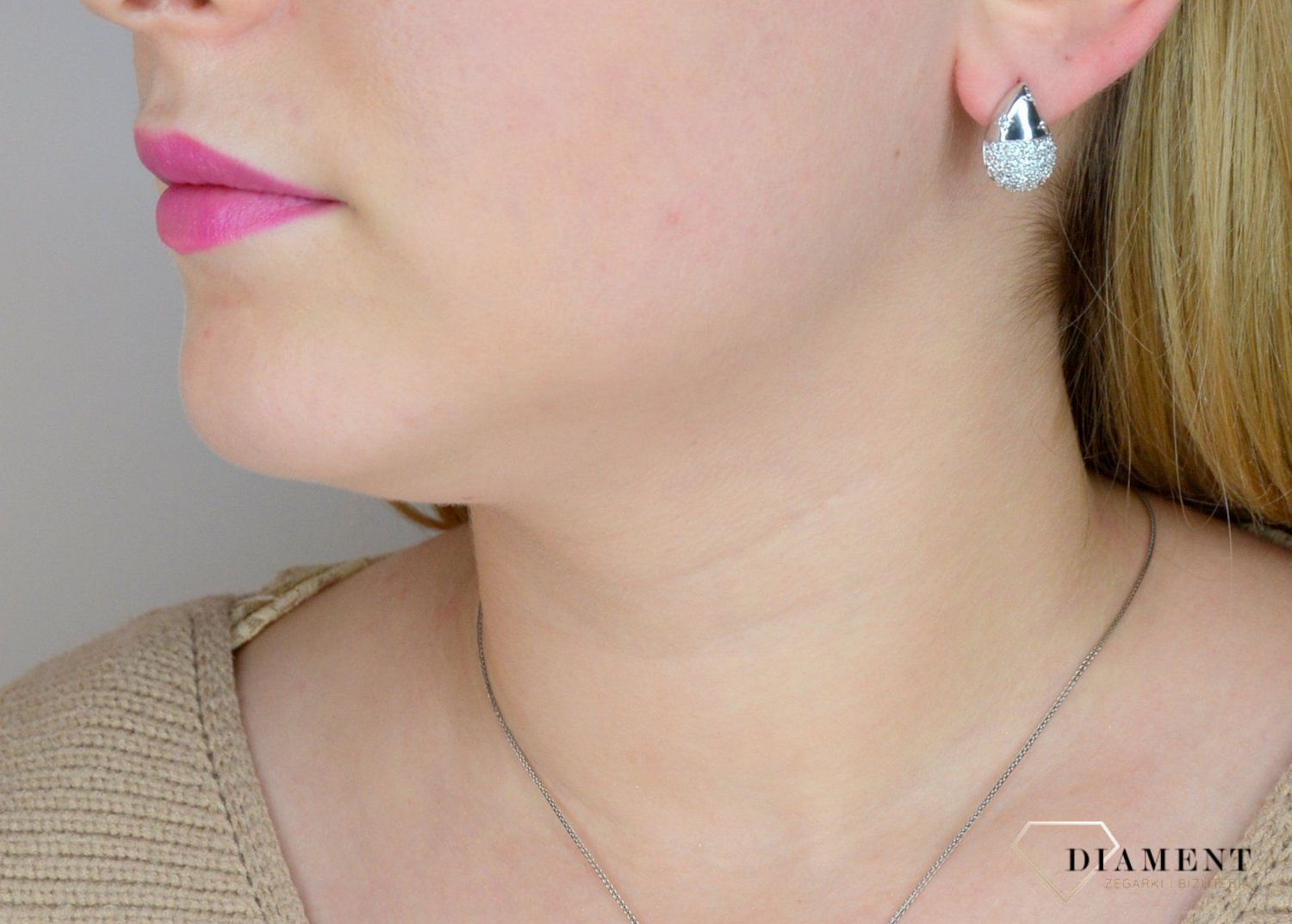 Srebrna zawieszka 925 cyrkonia AP012-1856.jpg