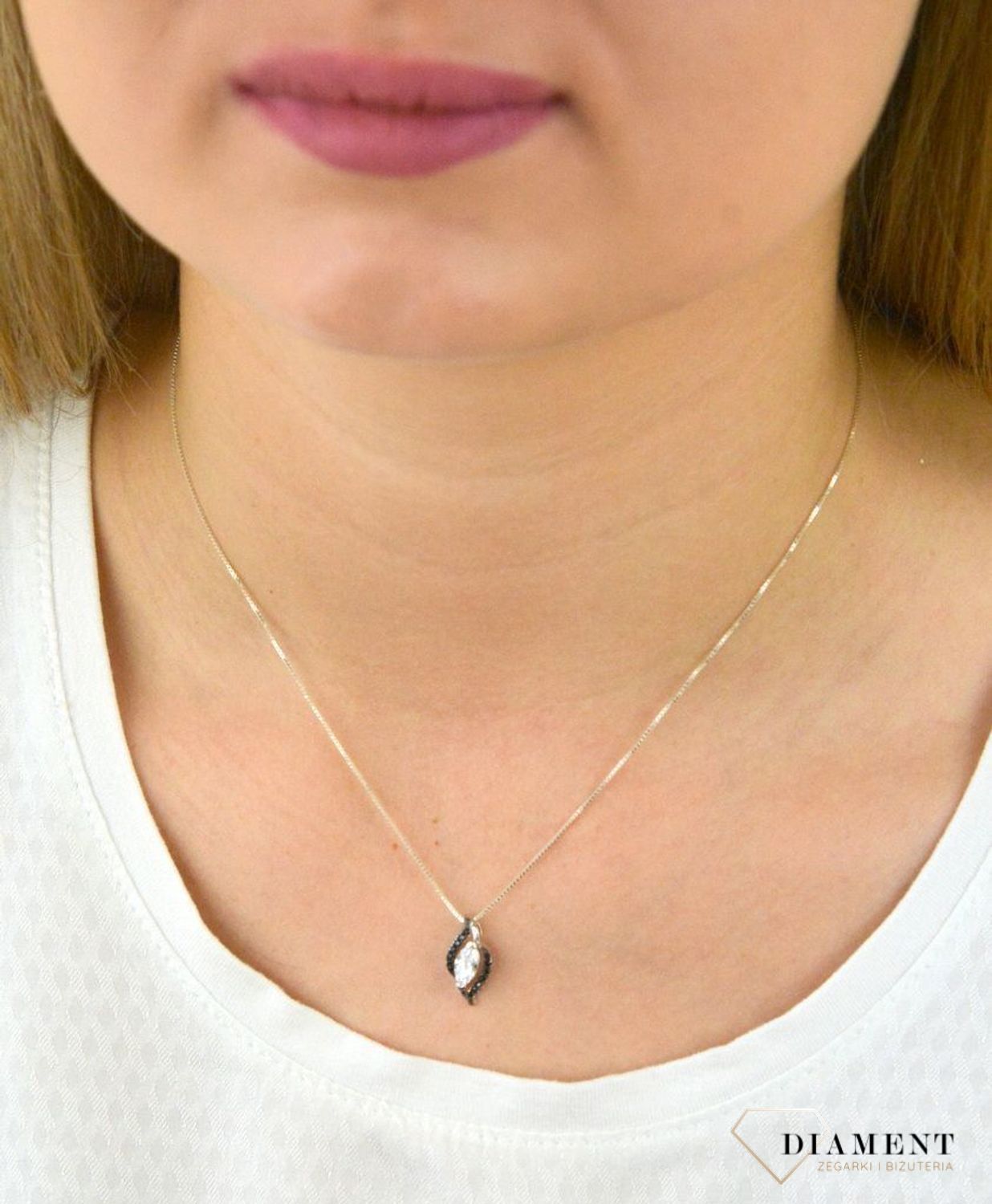 Srebrna zawieszka łezka czarne cyrkonie AP012-2444.jpg