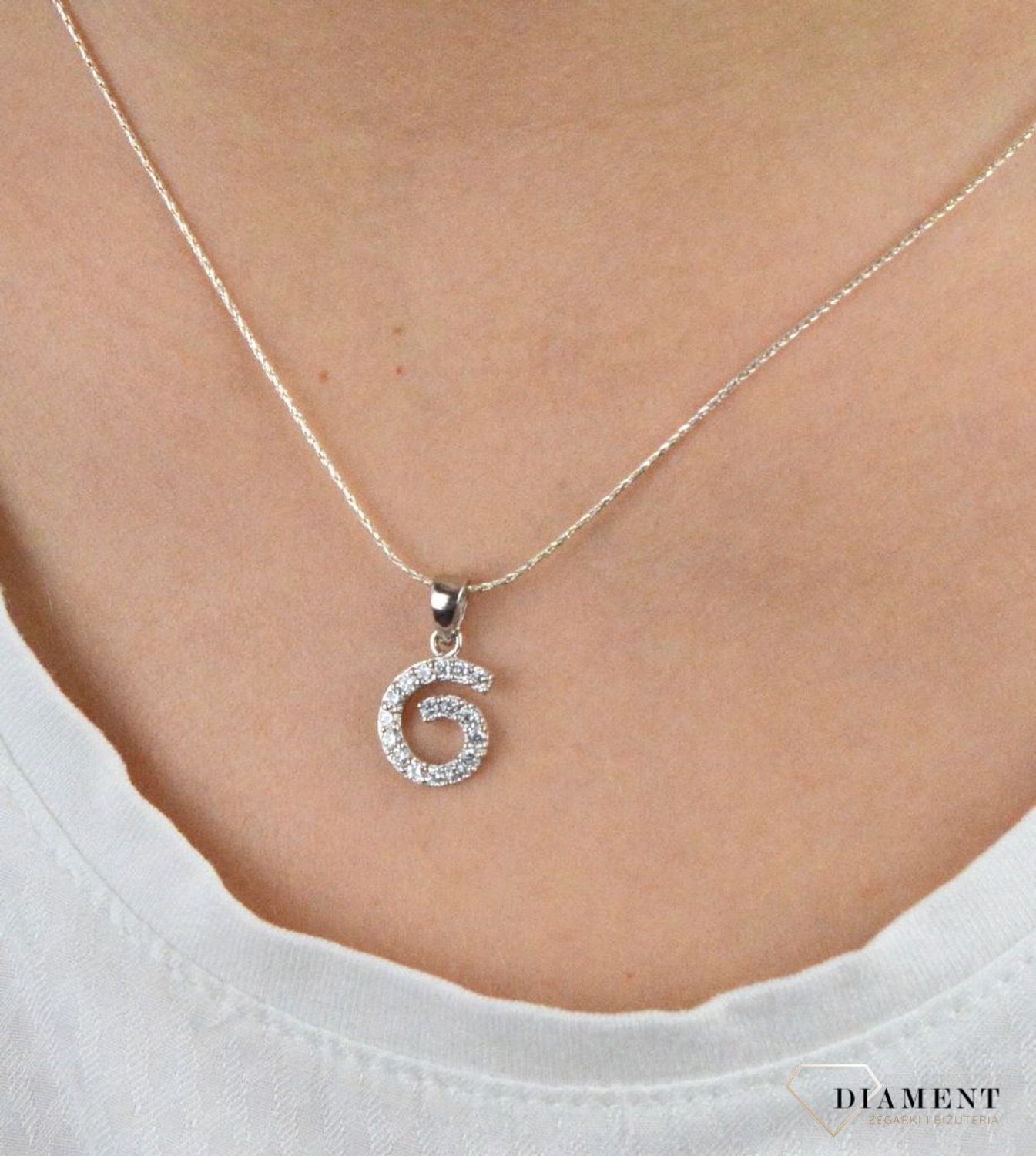 Srebrna zawieszka 925 Zawijas z cyrkoniami AP04-5723.jpg