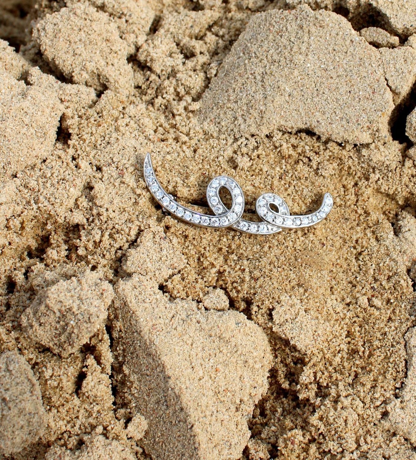 Srebrna broszka Apart 'Spirala z cyrkonią' AP05-216.jpg