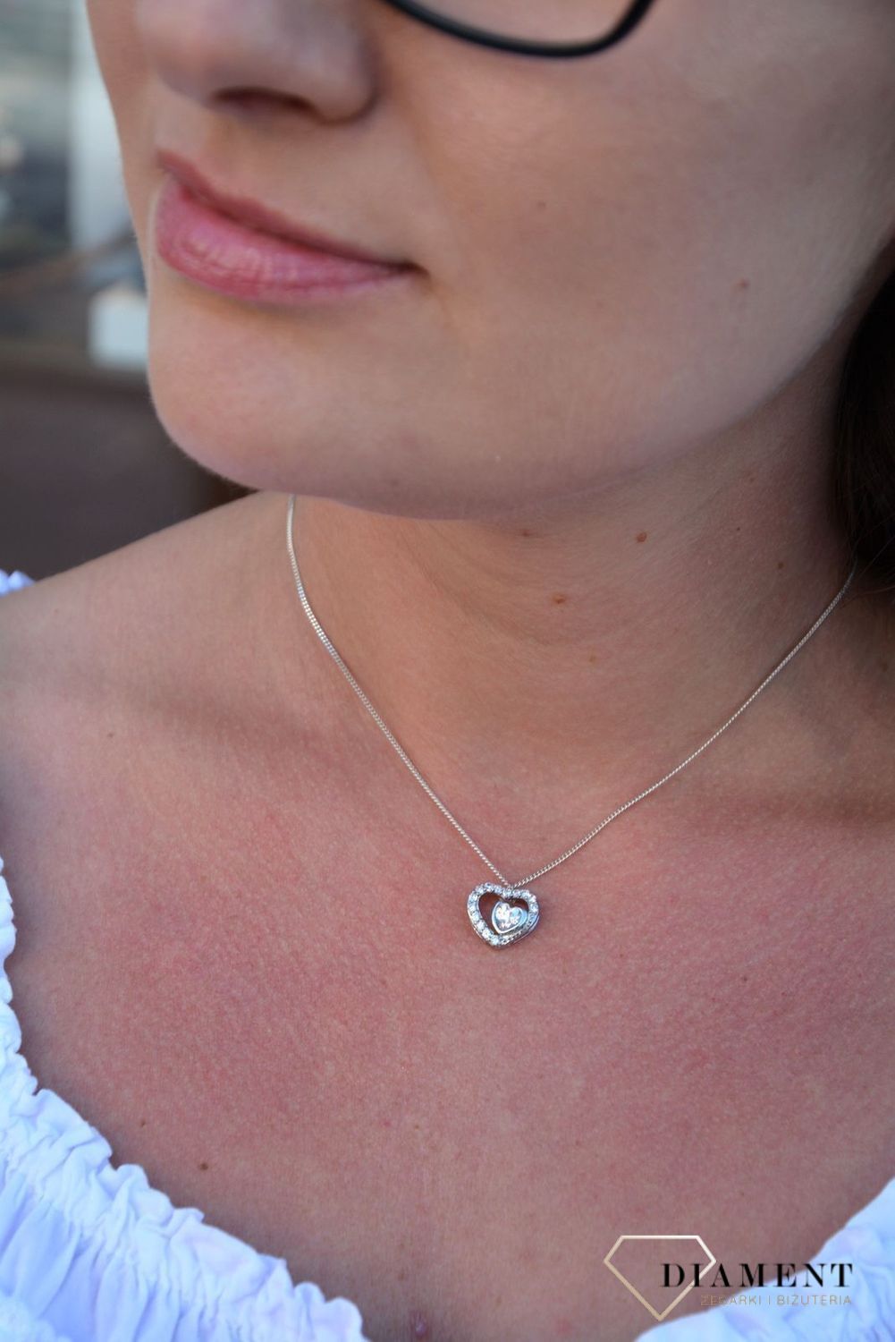 Srebrna zawieszka serce w cyrkoniach AP38-515.jpg
