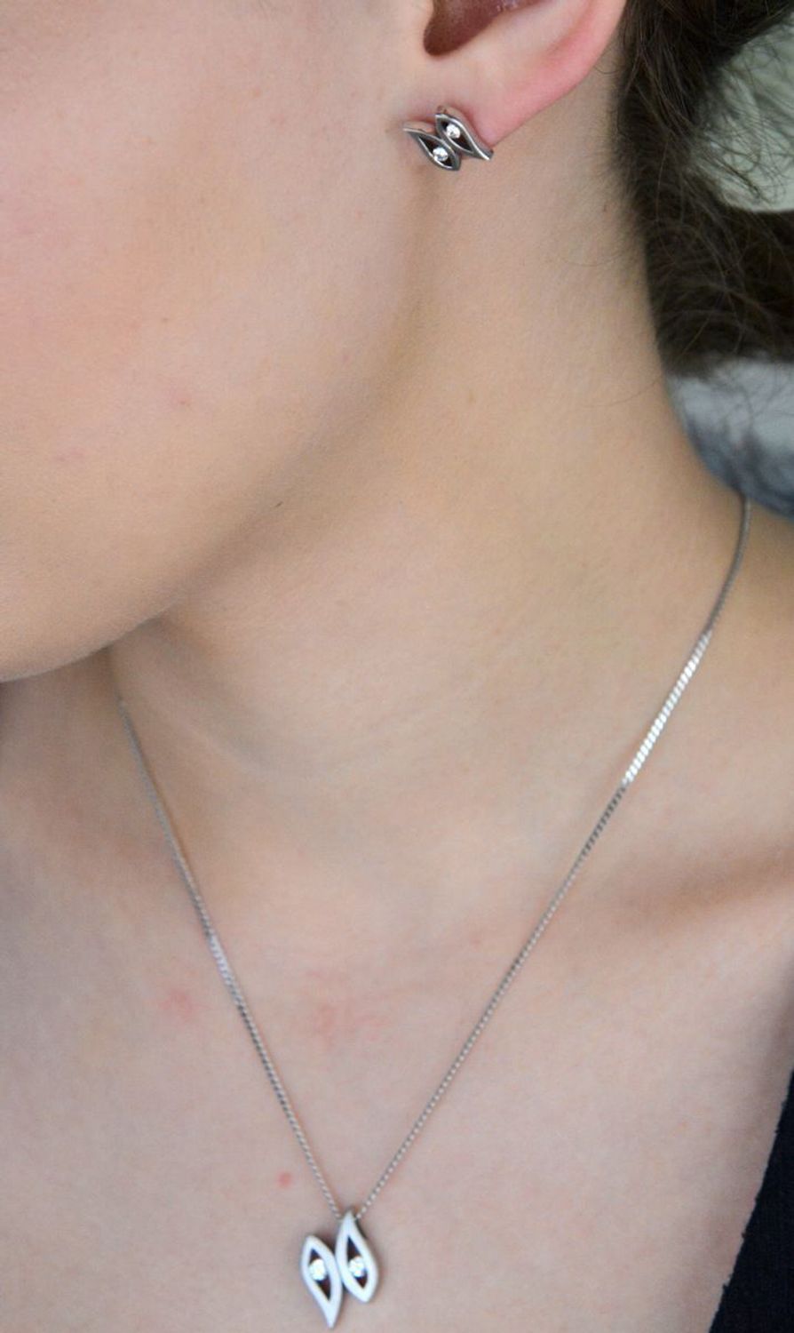 Kolczyki damskie srebrne próba 925 z cyrkoniami, AP53-0132 Ag.jpg