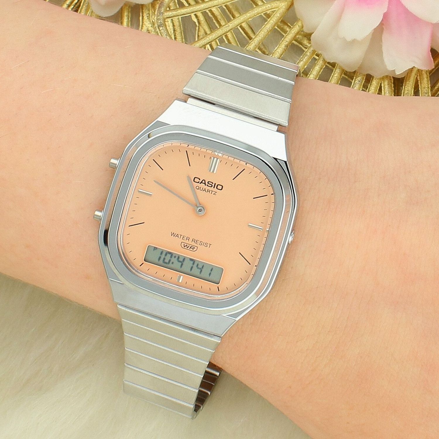 Zegarek Casio Vintage AQ-240E-4AEF Zegarek Analogowo-Cyfrowy Retro Pomarańczowy.jpg