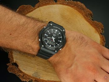 Zegarek Casio AQ-S820W-1AVEF – męski model solarny z analogowo-cyfrowym wyświetlaczem, podświetleniem LED, stoperem i alarmem. Czarna obudowa, wodoodporność 100M. Kup online z gwarancją! (2).jpg