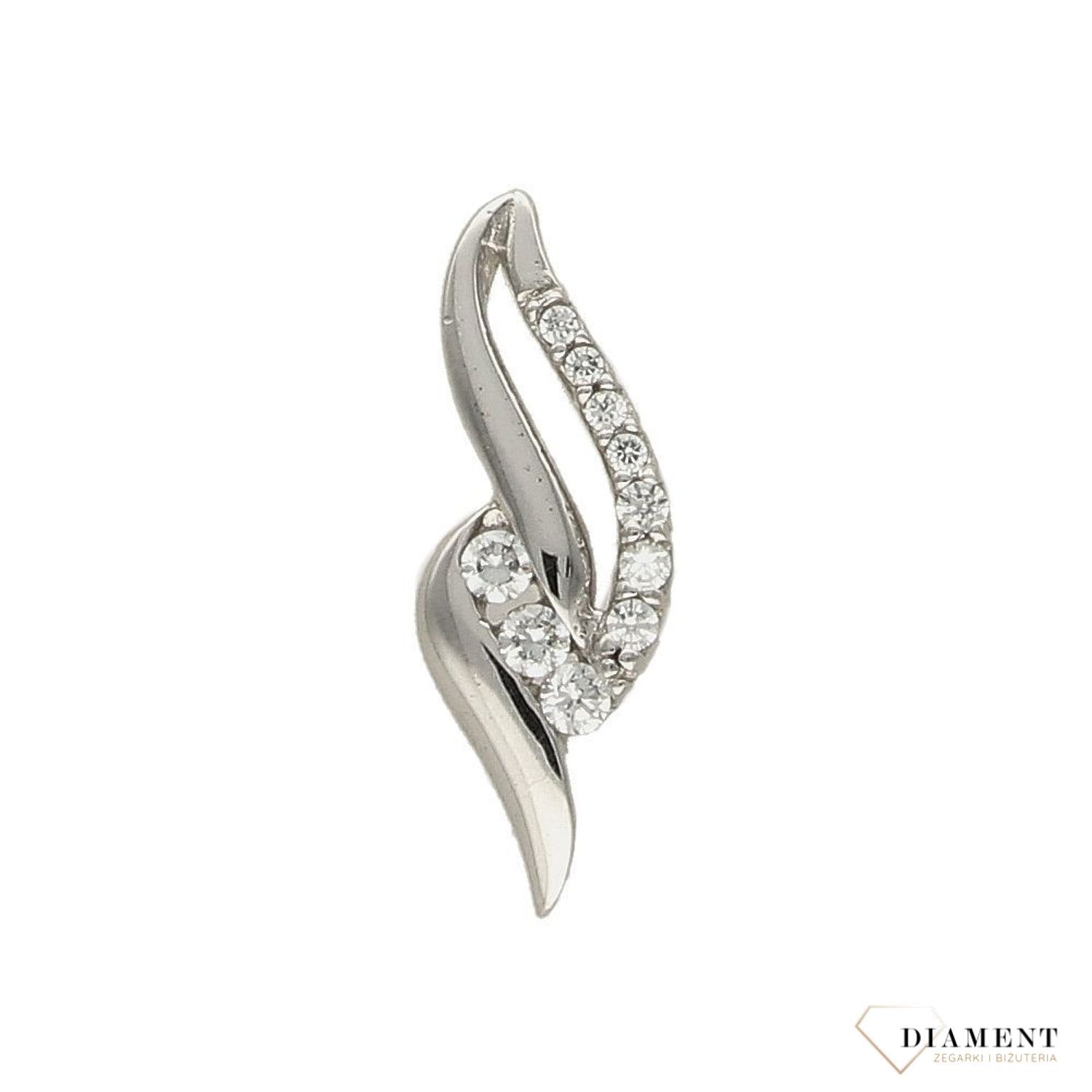 Srebrna zawieszka faliste cyrkonie AR012-3531.jpg