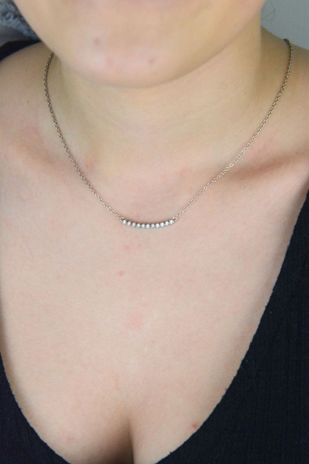 Naszyjnik srebrny celebrytka zdobiona pasem cyrkonii próba 925, AR012-3869 Subtelna elegancja, która pasuje do wszystkiego – srebrny naszyjnik celebrytka z pasem cyrkonii, model AR012-3869, 1.jpg