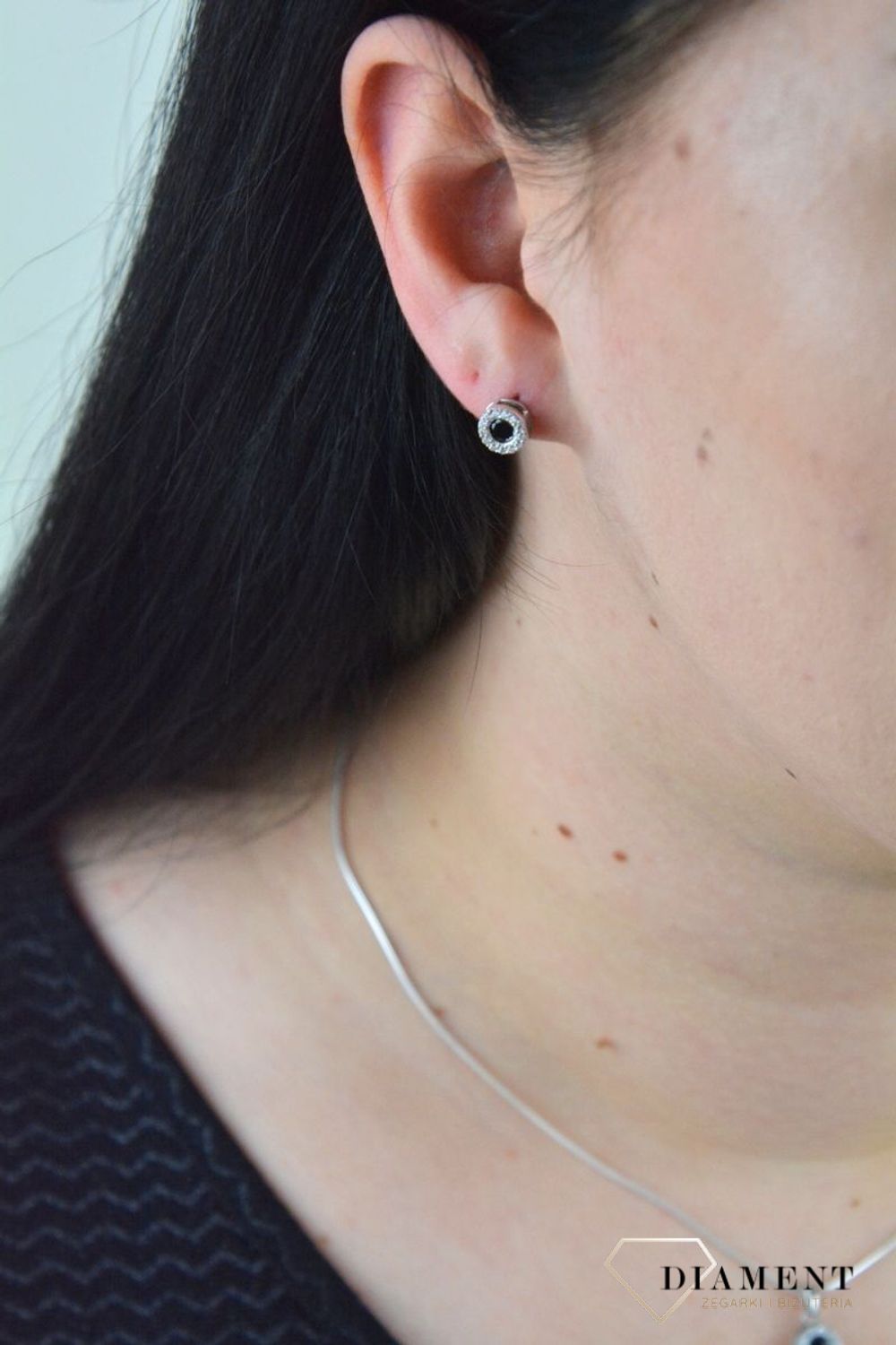 Srebrne kolczyki z czarną i białą cyrkonią AR012-5941.jpg