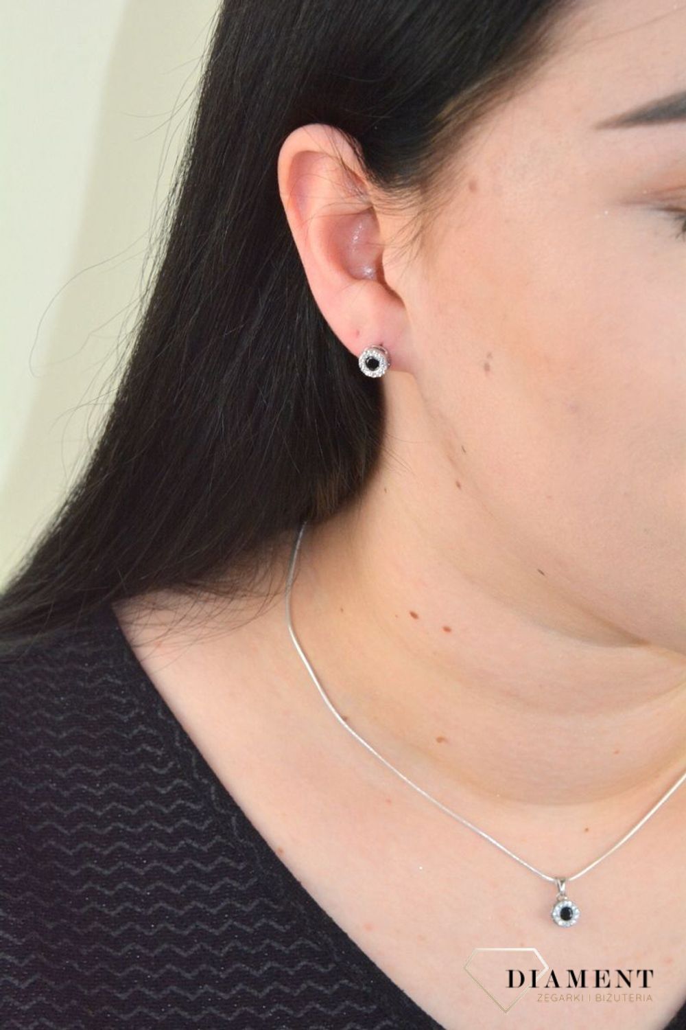 Srebrne kolczyki z czarną i białą cyrkonią AR012-5941.jpg