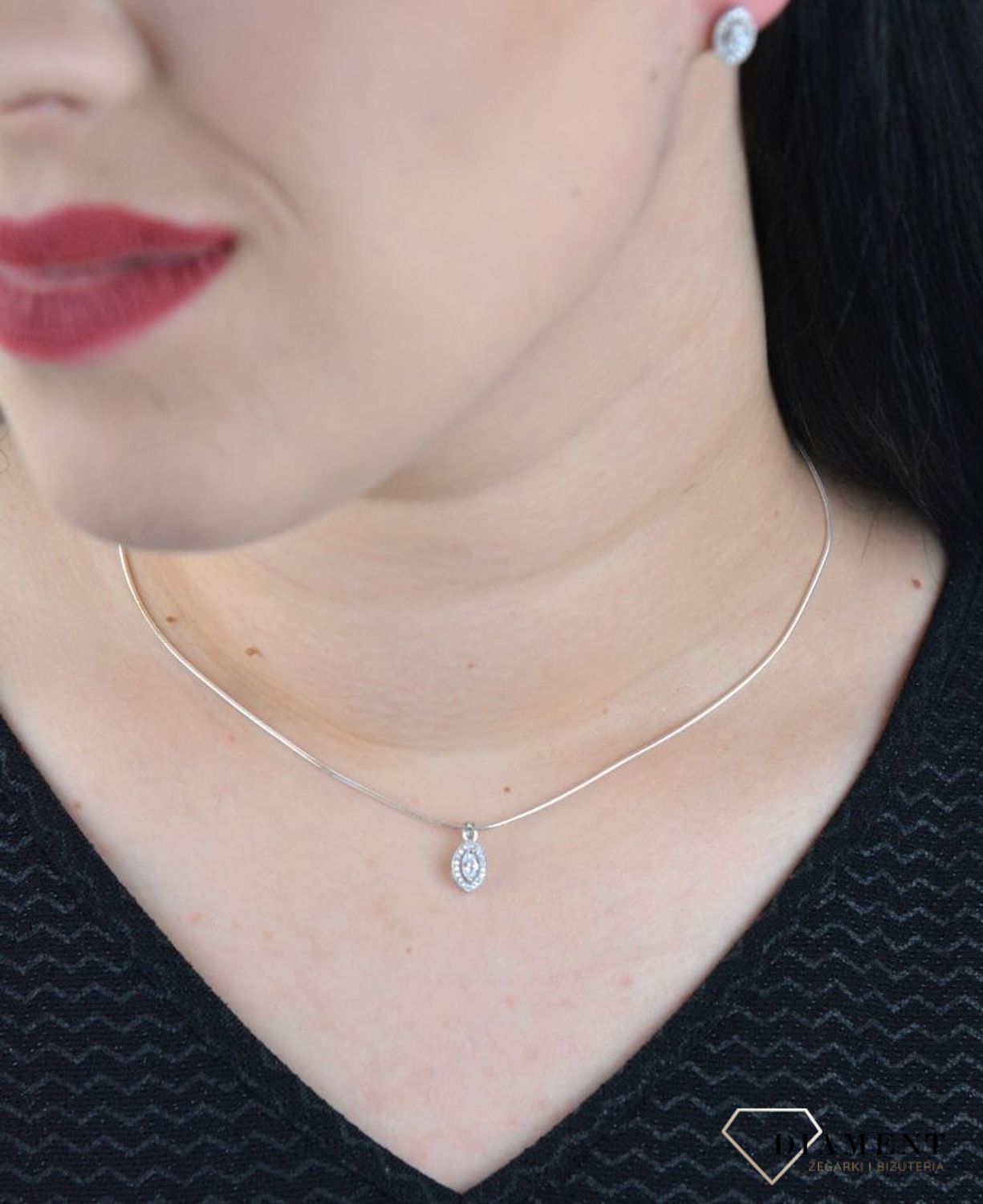 Srebrna zawieszka łezka z cyrkoniami 925 AR012-5961.jpg