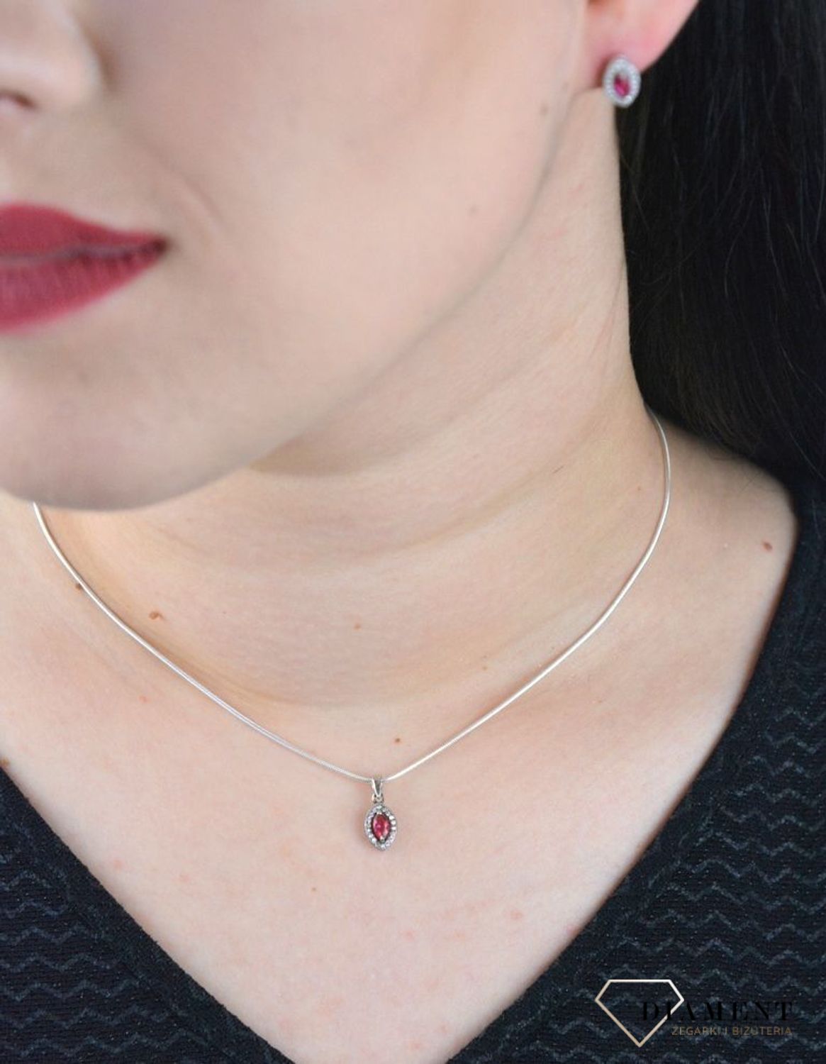 Srebrna zawieszka Apart łezka z cyrkonią AR012-5963.jpg