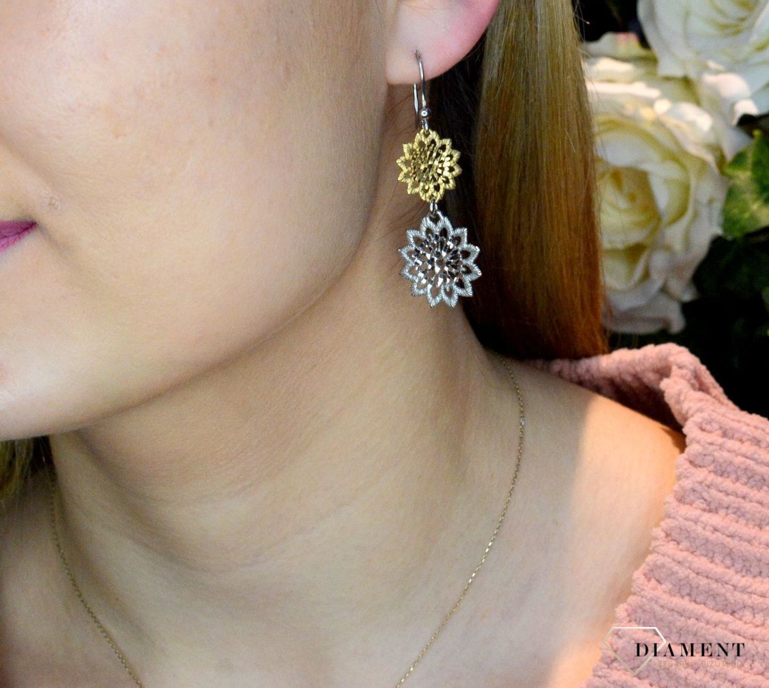 Kolczyki srebrne  Dwukolorowe, ażurowe kwiatki  925 AR012-9184.jpg