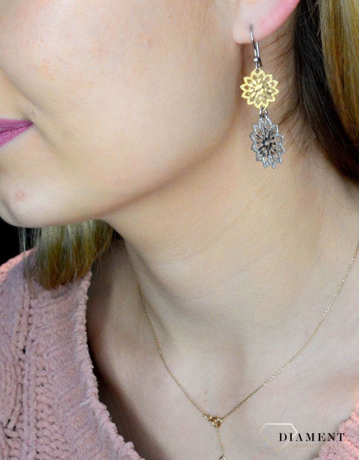 Kolczyki srebrne  Dwukolorowe, ażurowe kwiatki  925 AR012-9184.jpg