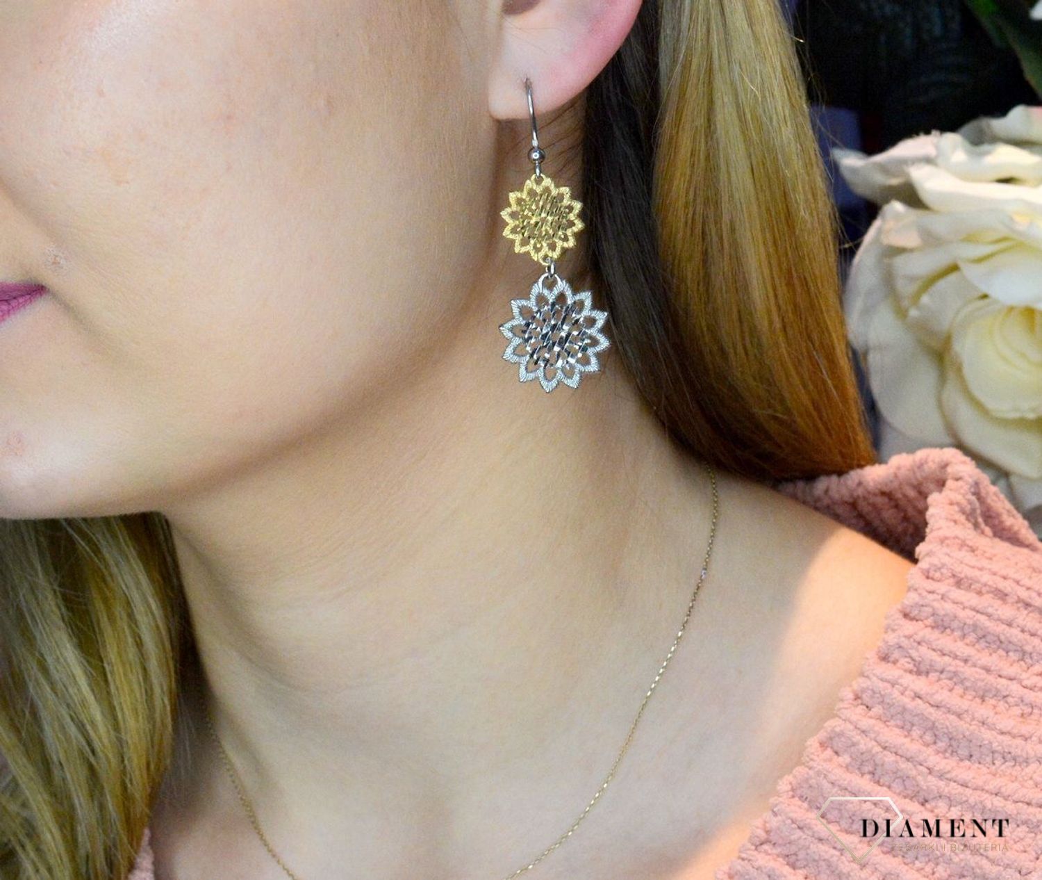 Kolczyki srebrne  Dwukolorowe, ażurowe kwiatki  925 AR012-9184.jpg