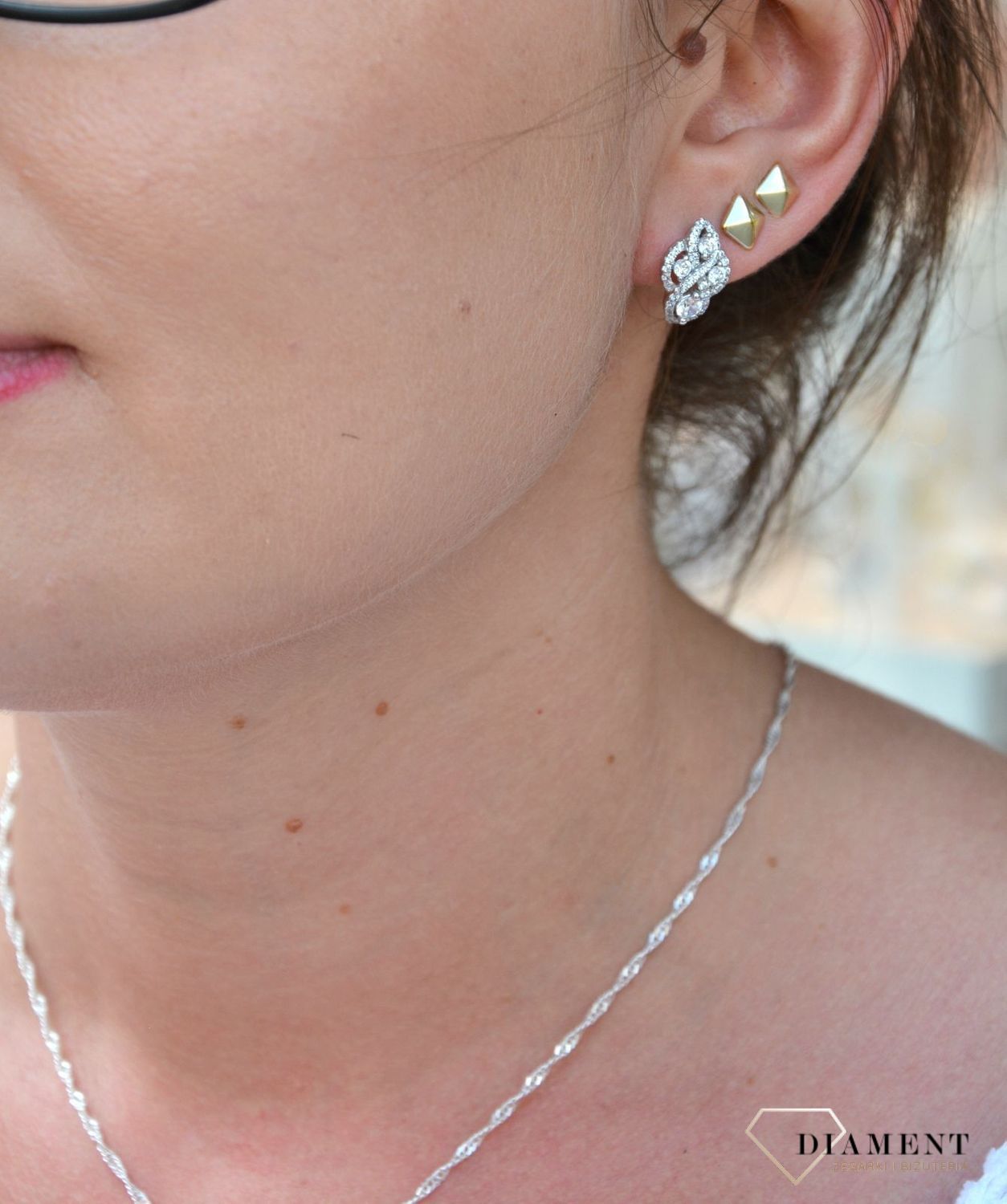 Srebrne kolczyki wzorzyste z cyrkonią AR013-2614.jpg