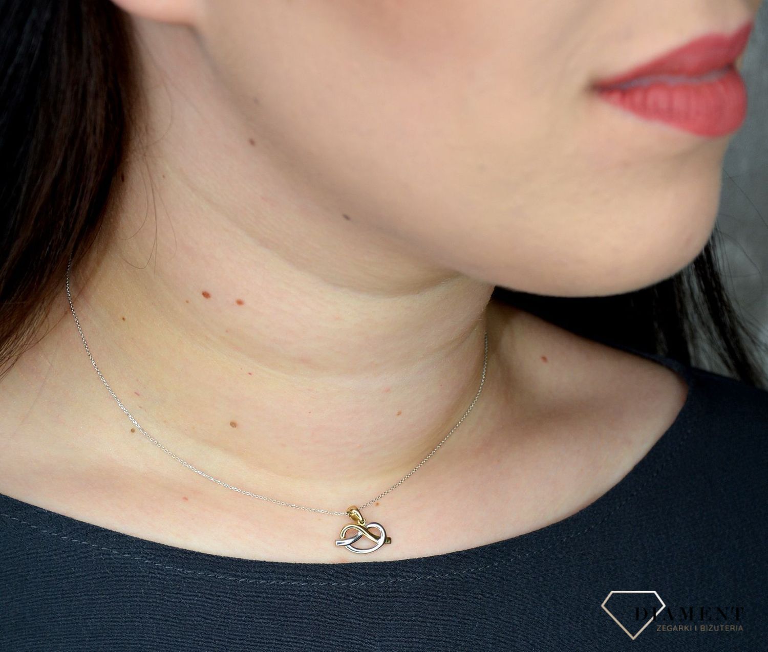 Złota zawieszka 333 supeł żółte i białe złoto AR522-0219.jpg