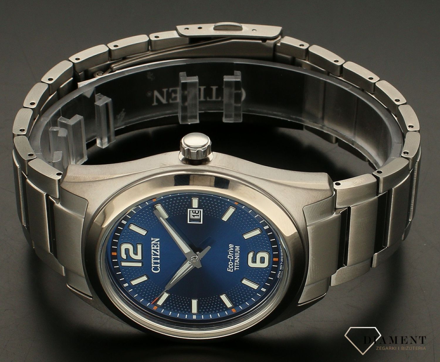 Zegarek męski Citizen Super Titanium AW1641-81X. Zegarek z niebieską tarczą. Zegarek tytanowy. Zegarek męski na bransolecie. Męski zegarek tytanowy. Zegarek Eco-Drive..jpg