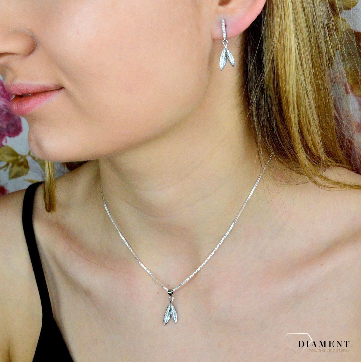 Kolczyki damskie  Wiszące piórka  AZK000000-322.jpg