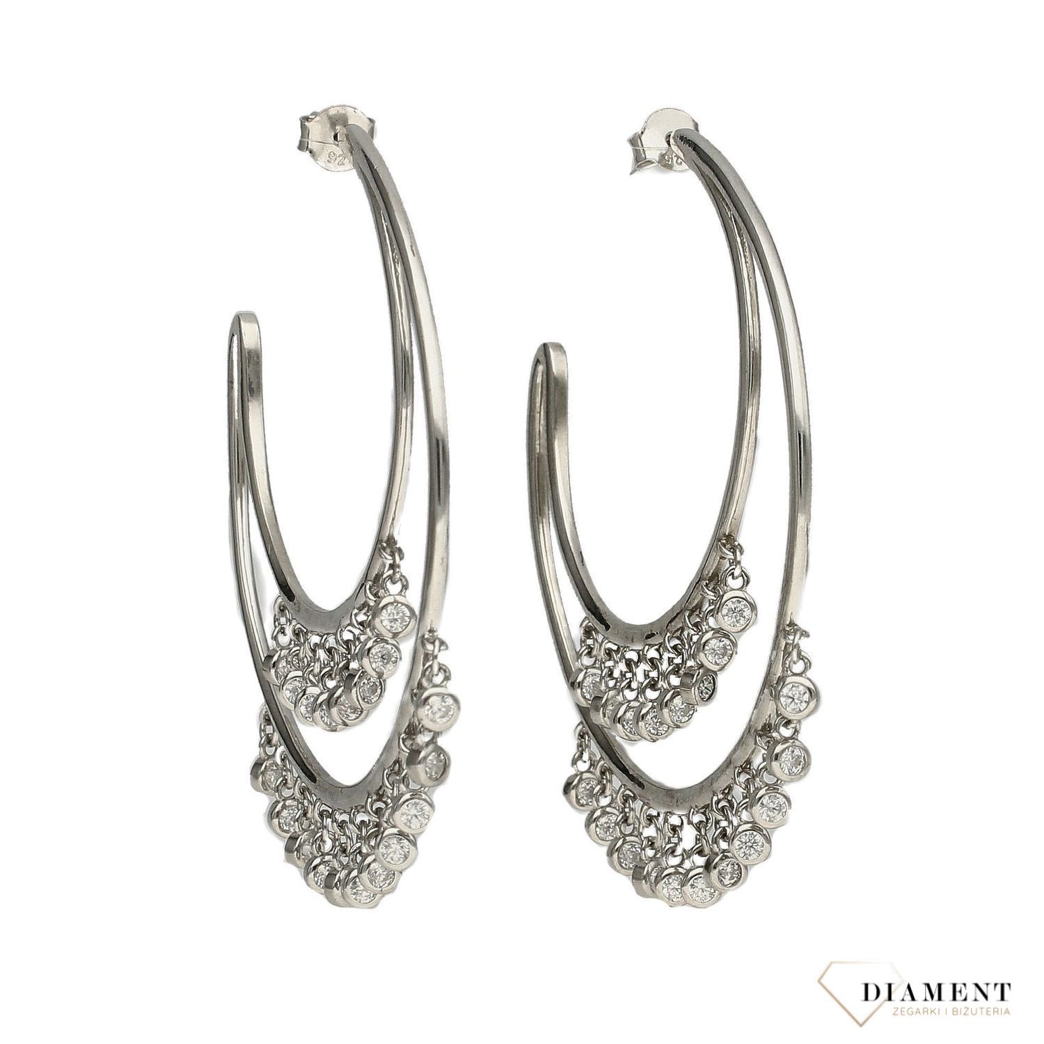 Srebrne kolczyki kółka z wiszącymi cyrkoniami AZK000000-344 ✅ Srebrne kolczyki w kształcie koła, które zostały ozdobione małymi, błyszczącymi cyrkoniami w kolorze białym ✅1232.jpg