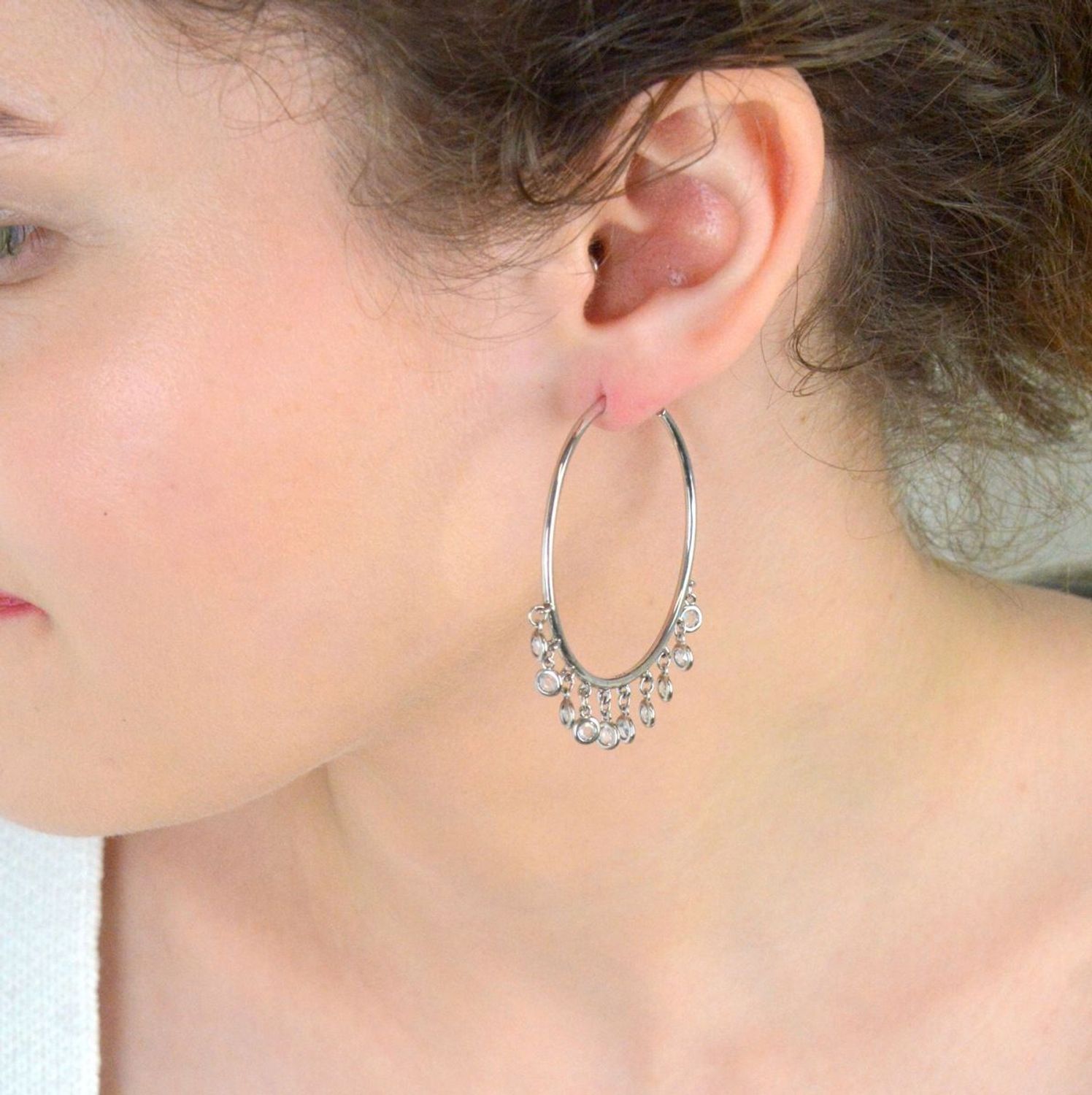 Kolczyki kółka srebrne z wiszącymi cyrkoniami AZK000000-345.jpg