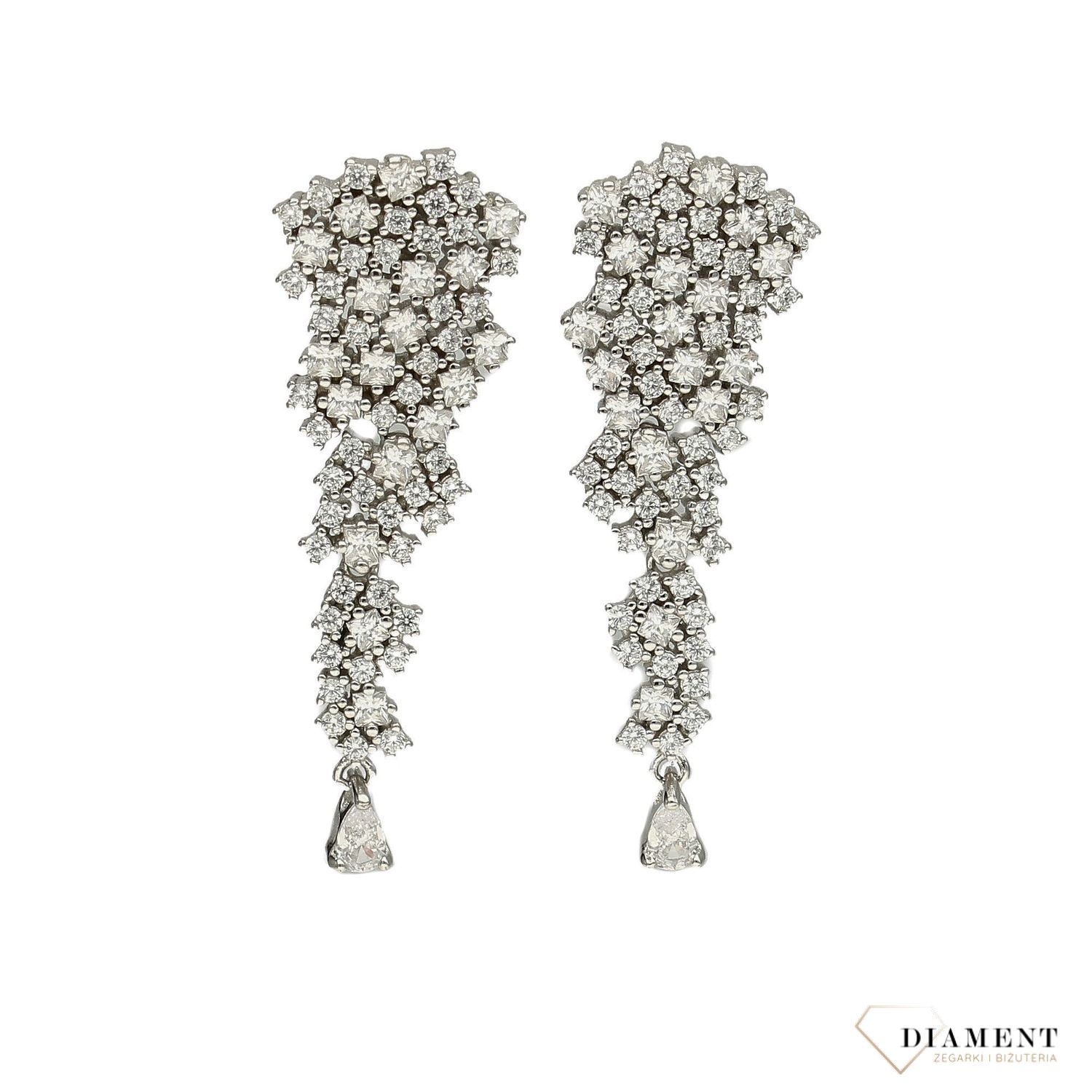 Srebrne kolczyki wiszące z cyrkoniami 925 AZK000000-477.jpg