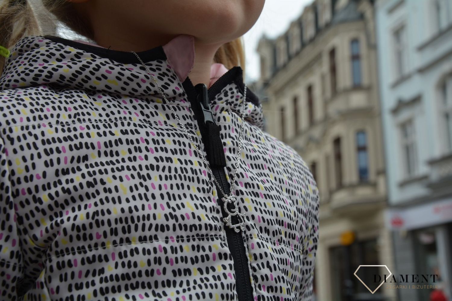 Naszyjnik srebrny dla dziewczynki Świnka Peppa AZN000000-600.jpg