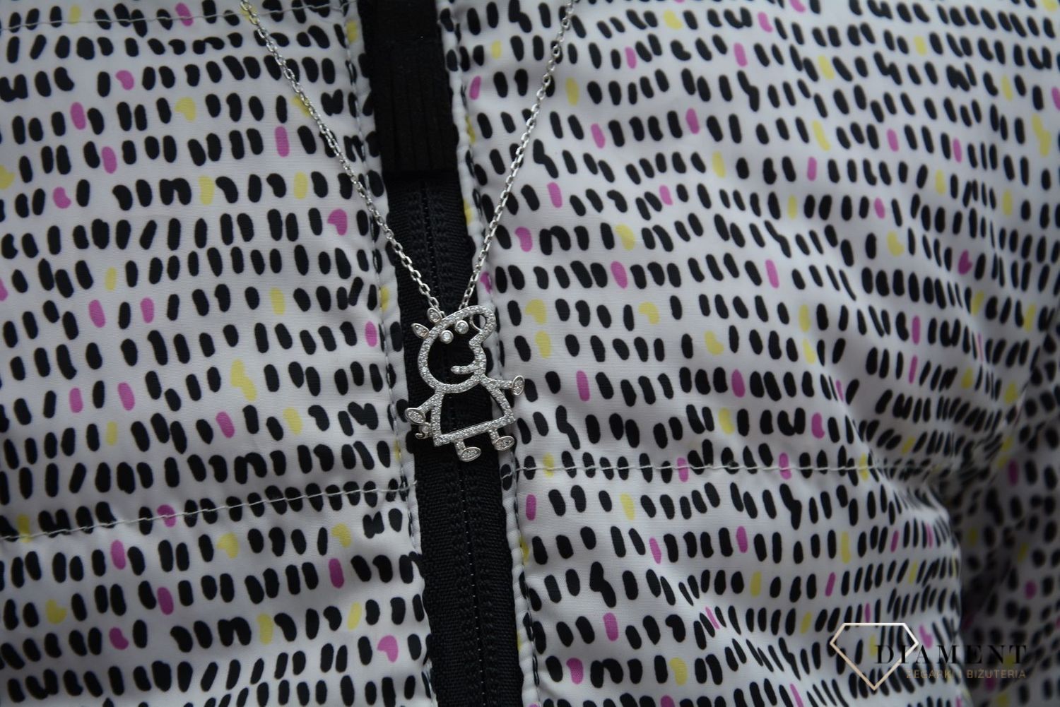 Naszyjnik srebrny dla dziewczynki Świnka Peppa AZN000000-600.jpg