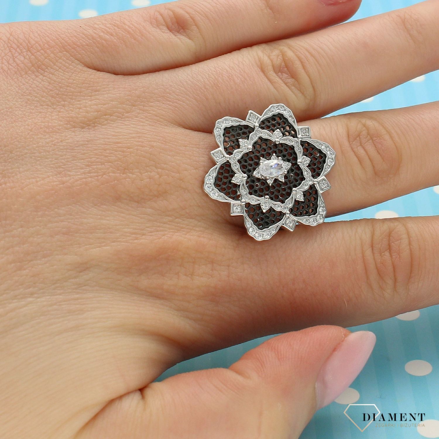 Srebrny pierścionek 925 ażurowy kwiat z cyrkonią AZP000000-004 (1).jpg
