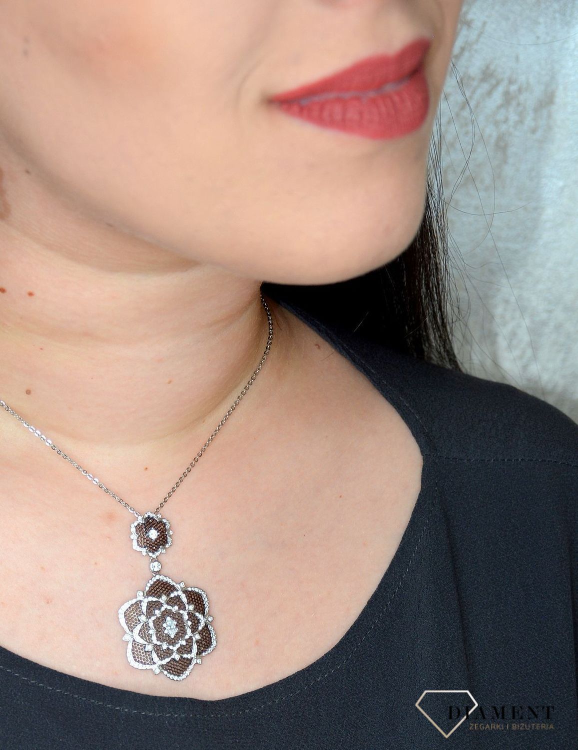 Zawieszka damska ażurowy kwiat cyrkonie AZZ000000-005..jpg