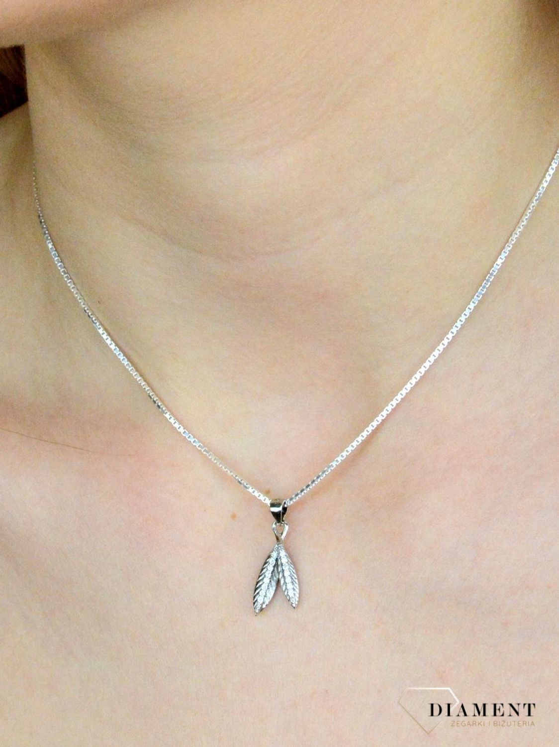 Zawieszka damska   Wiszące piórka  AZZ000000-323.jpg