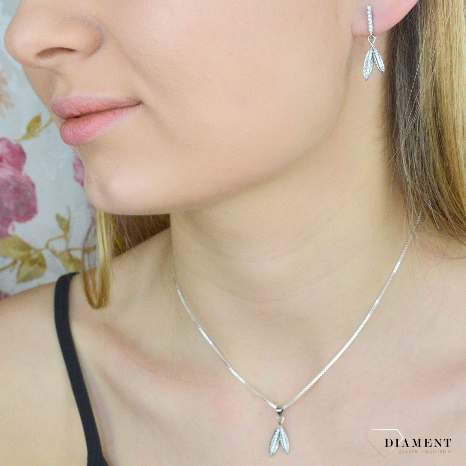 Zawieszka damska   Wiszące piórka  AZZ000000-323.jpg