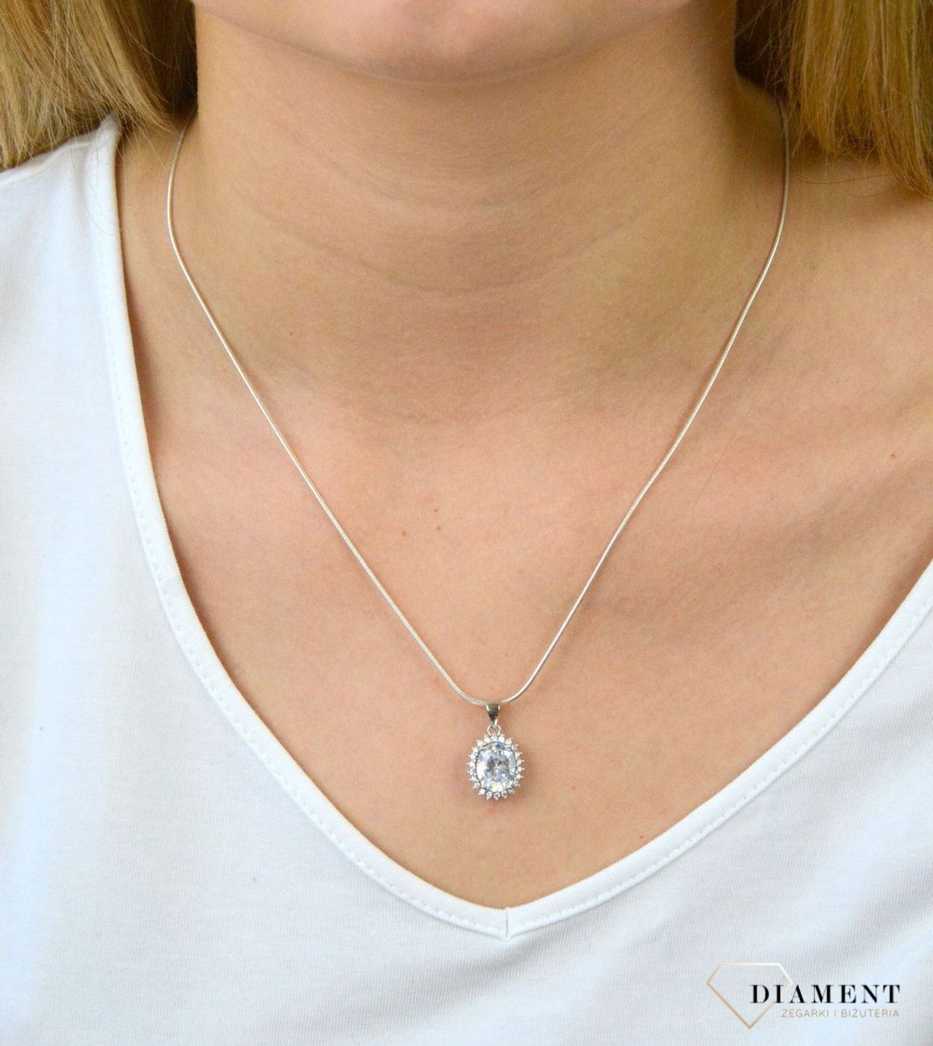 Zawieszka srebrna duża cyrkonia AZZ000000-333. Zawieszka srebrna z cyrkonią. Zawieszka z dużą białą cyrkonią. Zawieszka z cyrkoniami. Idealna zawieszka na prezent..jpg