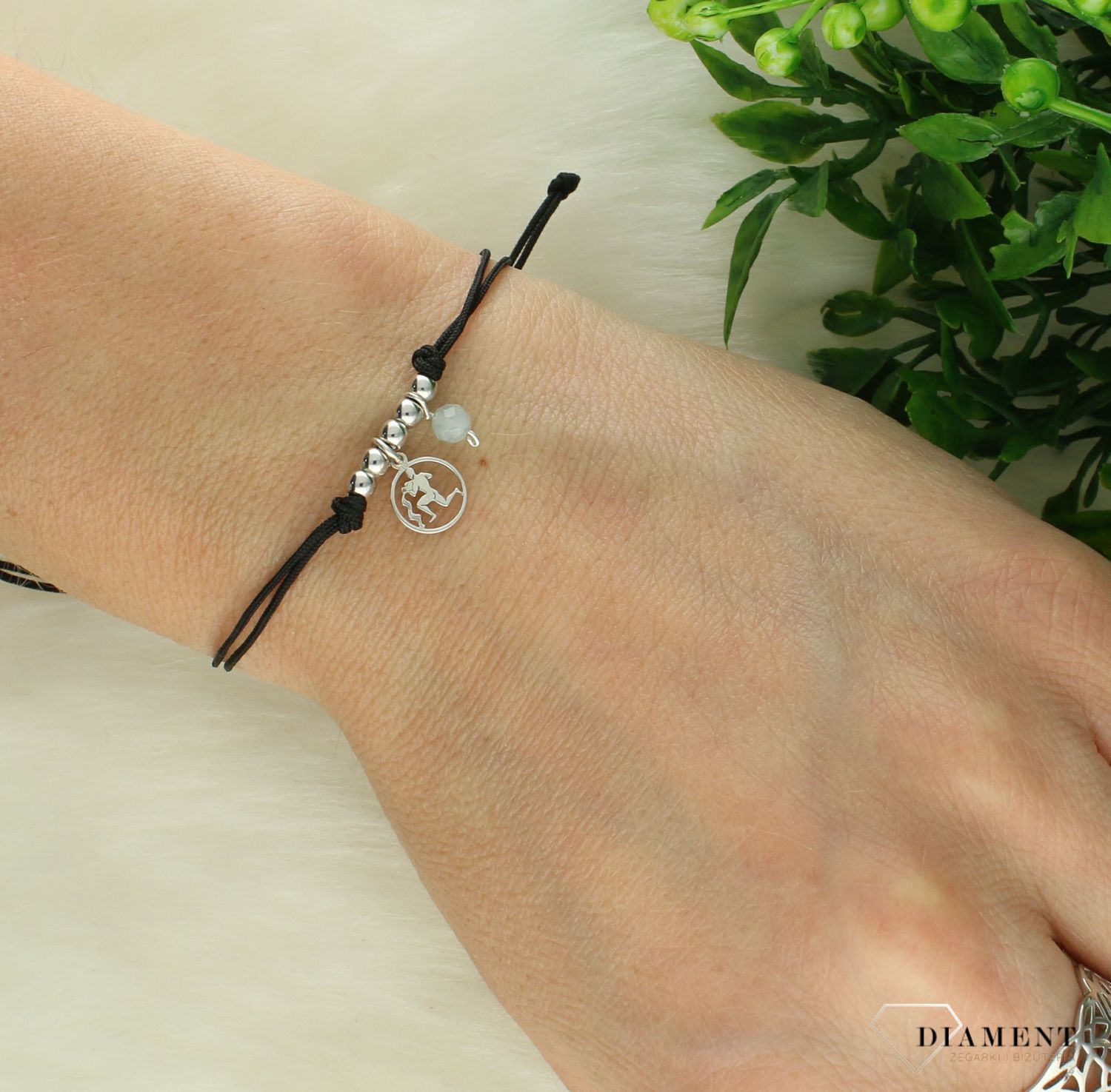 Srebrna bransoletka 925 na czarnym sznurku z akwamarynem Zodiak Wodnik B22-WODNIK (1).jpg