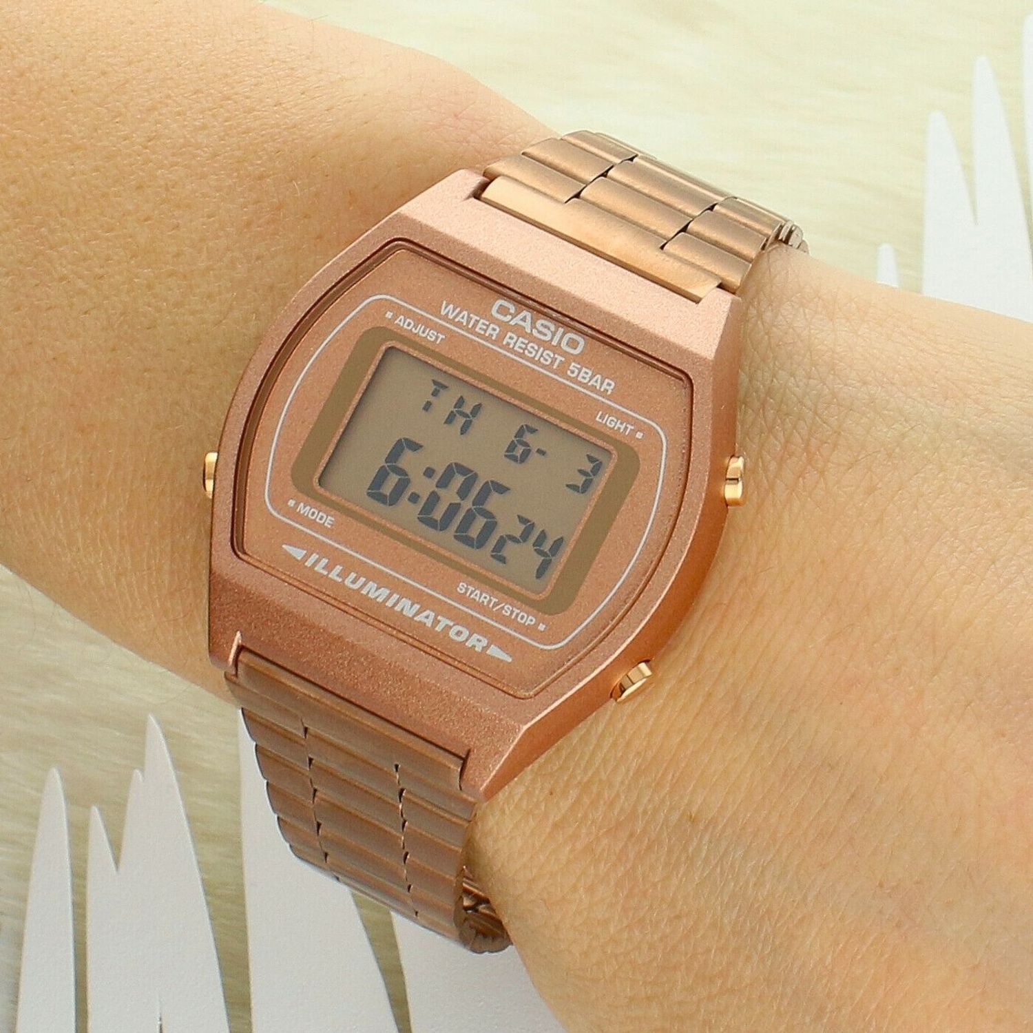 Zegarek damski Casio Vintage Maxi Glitter Face B640WC-5AEF.jpg