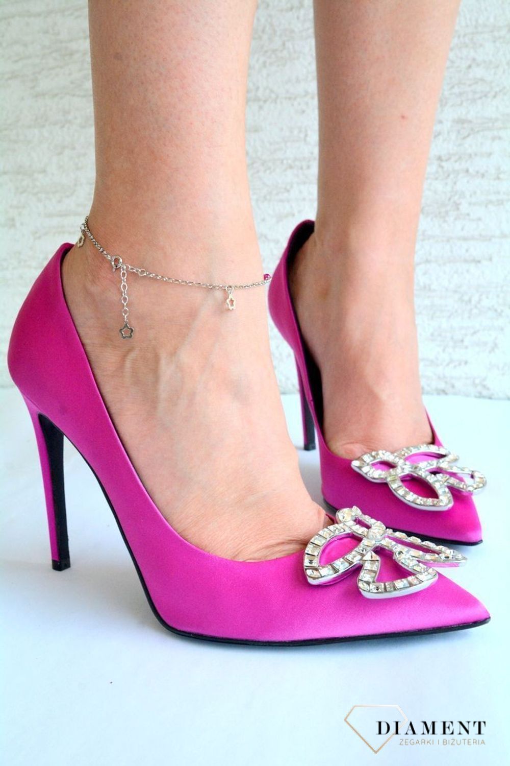 Srebrna bransoletka na nogę z kryształkami Swarovskiego w kwiatki Malo Fuchsia BA210113000F. Bransoletka na kostkę. Bransoletka na lato na noge. Bransoletka do sukienki..jpg