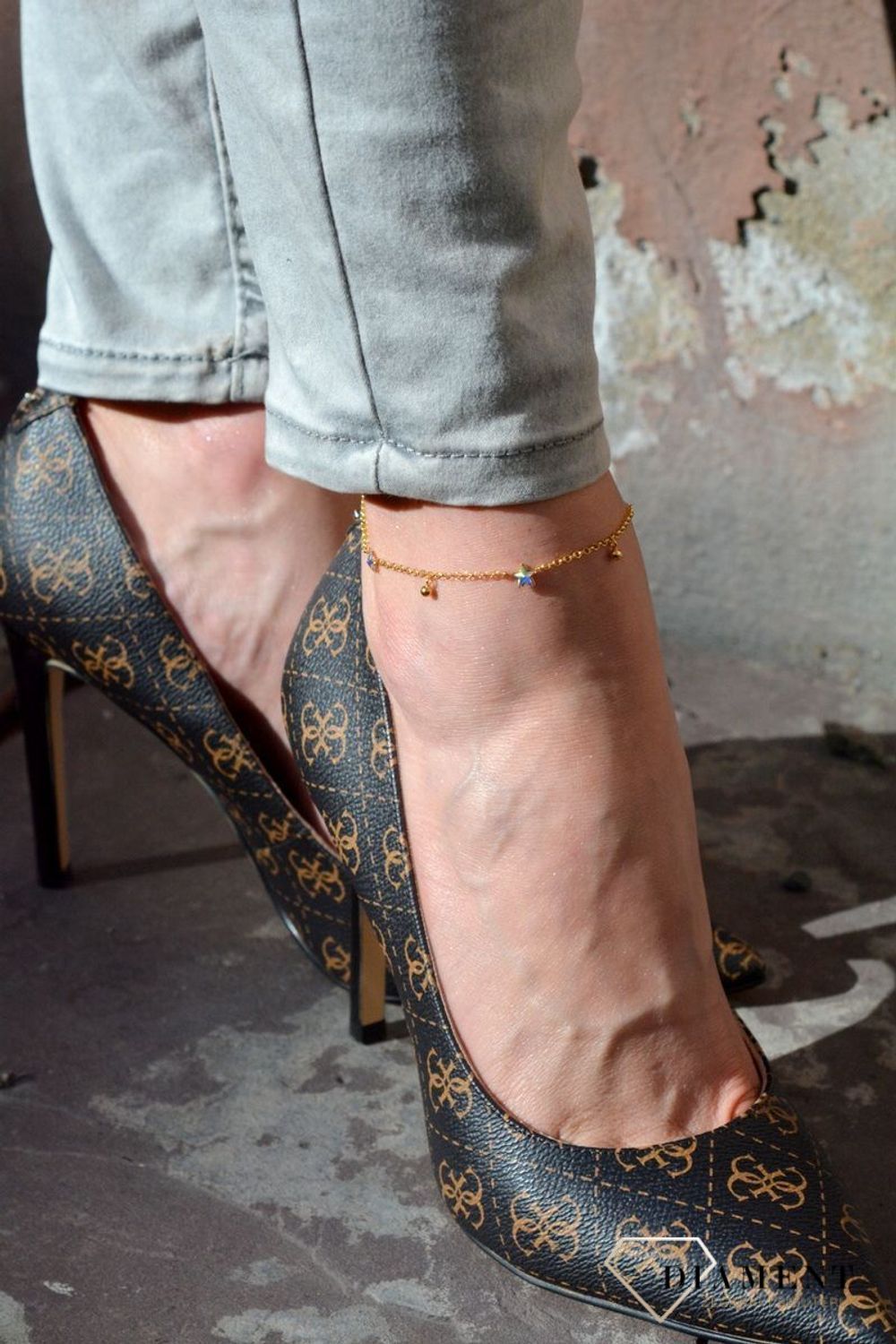 bransoletka na kostke zlota z gwiazdkami BAG28163AB.jpg