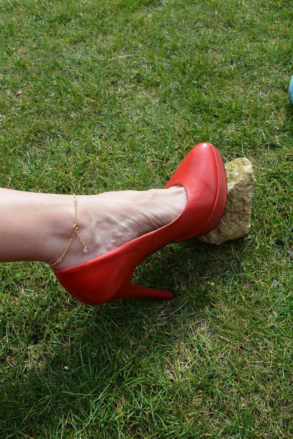 Bransoletka pokryta złotem z kryształami Swarovskiego. Bransoletka srebrna 'Bogata kobieta' prezent dla mamy Bransoletka z  kryształem. Srebrna bransoletka Damska w Sklepie z Biżuterią zegarki-diament.pl. Piękne i Eleg.webp