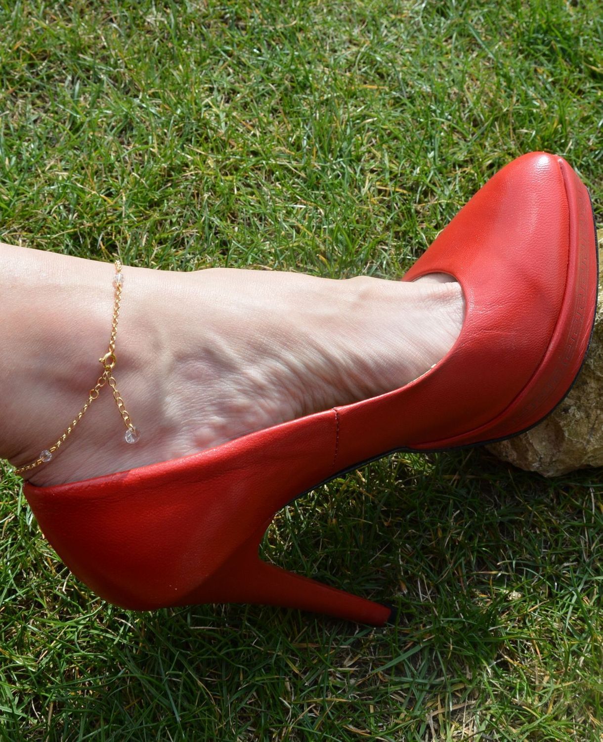 Bransoletka pokryta złotem z kryształami Swarovskiego. Bransoletka srebrna 'Bogata kobieta' prezent dla mamy Bransoletka z  kryształem. Srebrna bransoletka Damska w Sklepie z Biżuterią zegarki-diament.pl. Piękne i Eleg.webp