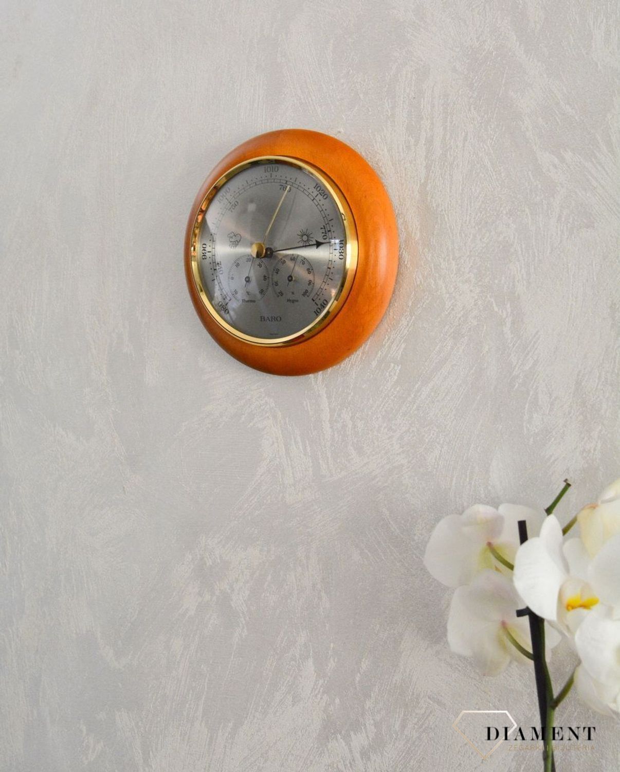 Drewniana stacja pogody Barometr 'Drewno Sosna' Termometr Higrometr BAROMETR180-06. Barometr mieści się w okrągłej obudowie z drewna (3).JPG